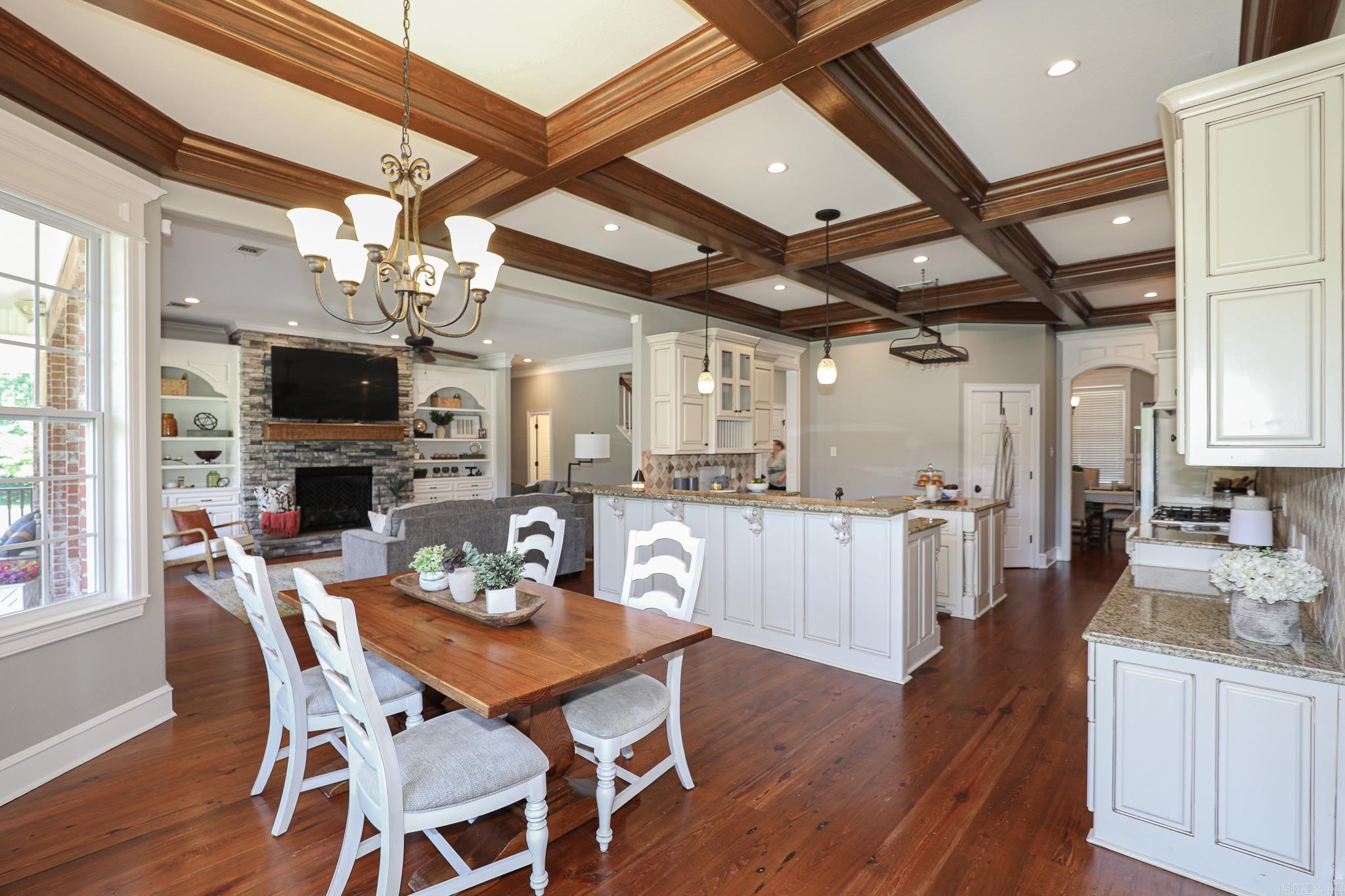 BELLE TERRE ESTATES - Residential