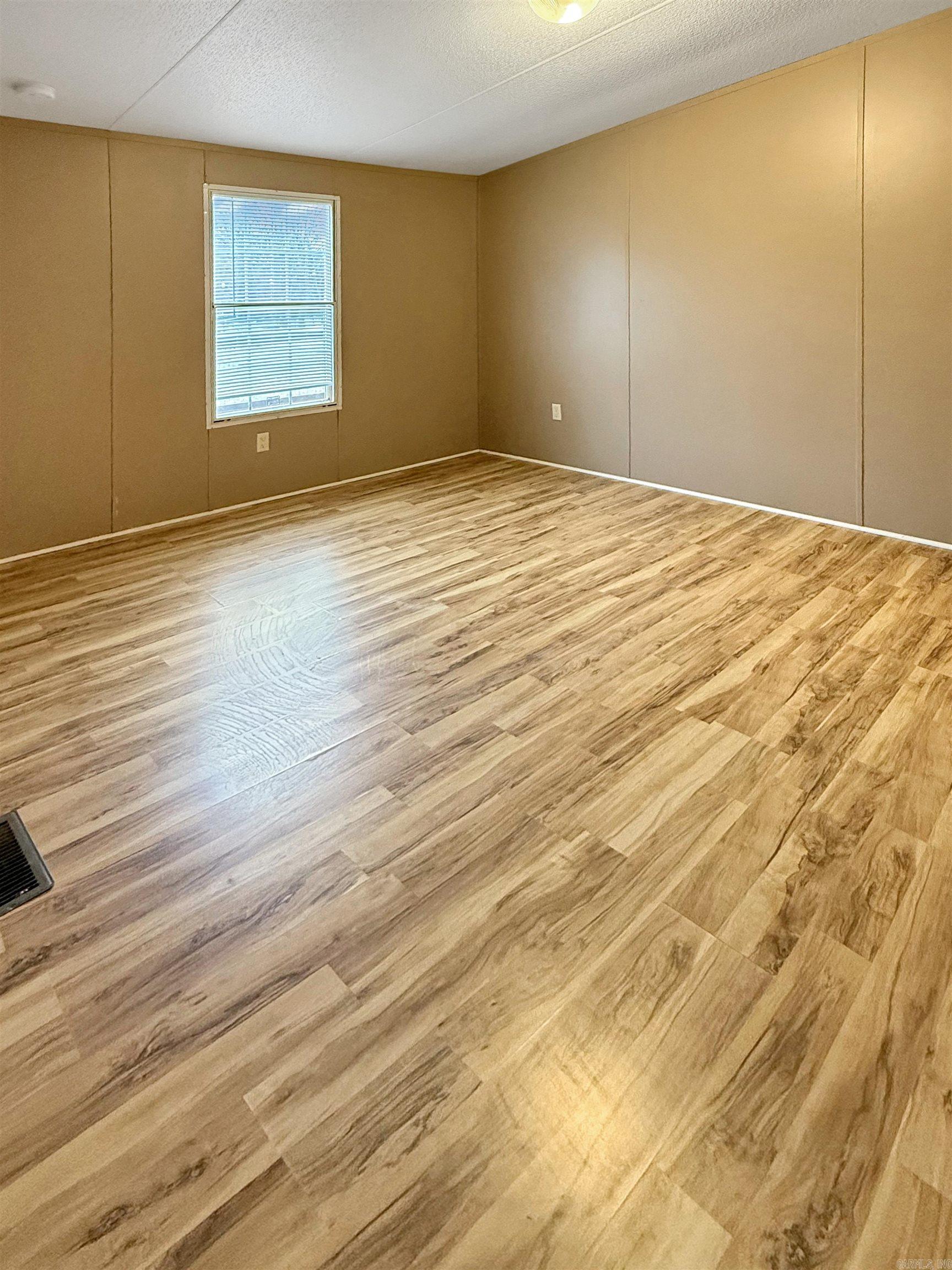 VALLEY OAKS - Residential