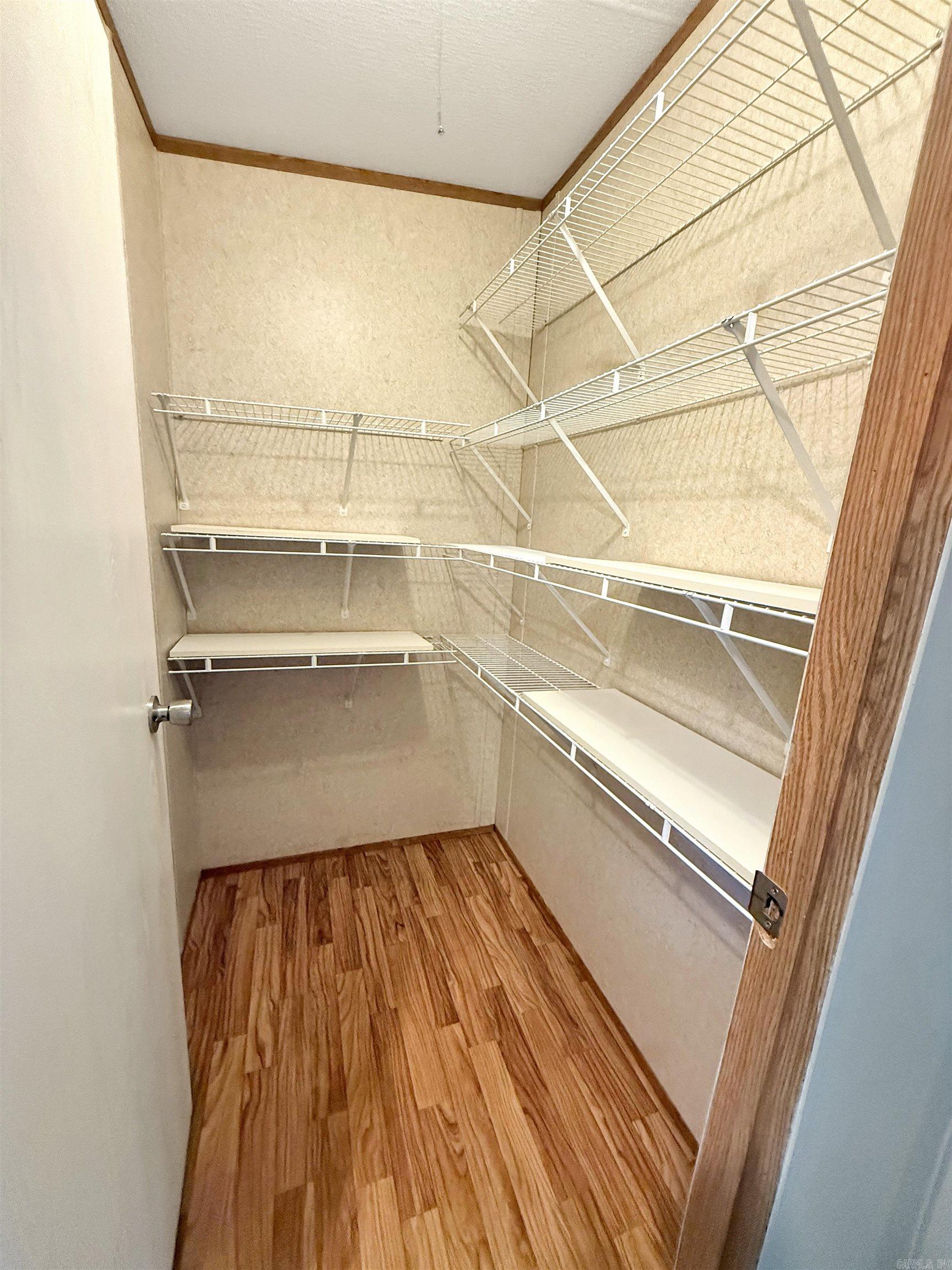 VALLEY OAKS - Residential