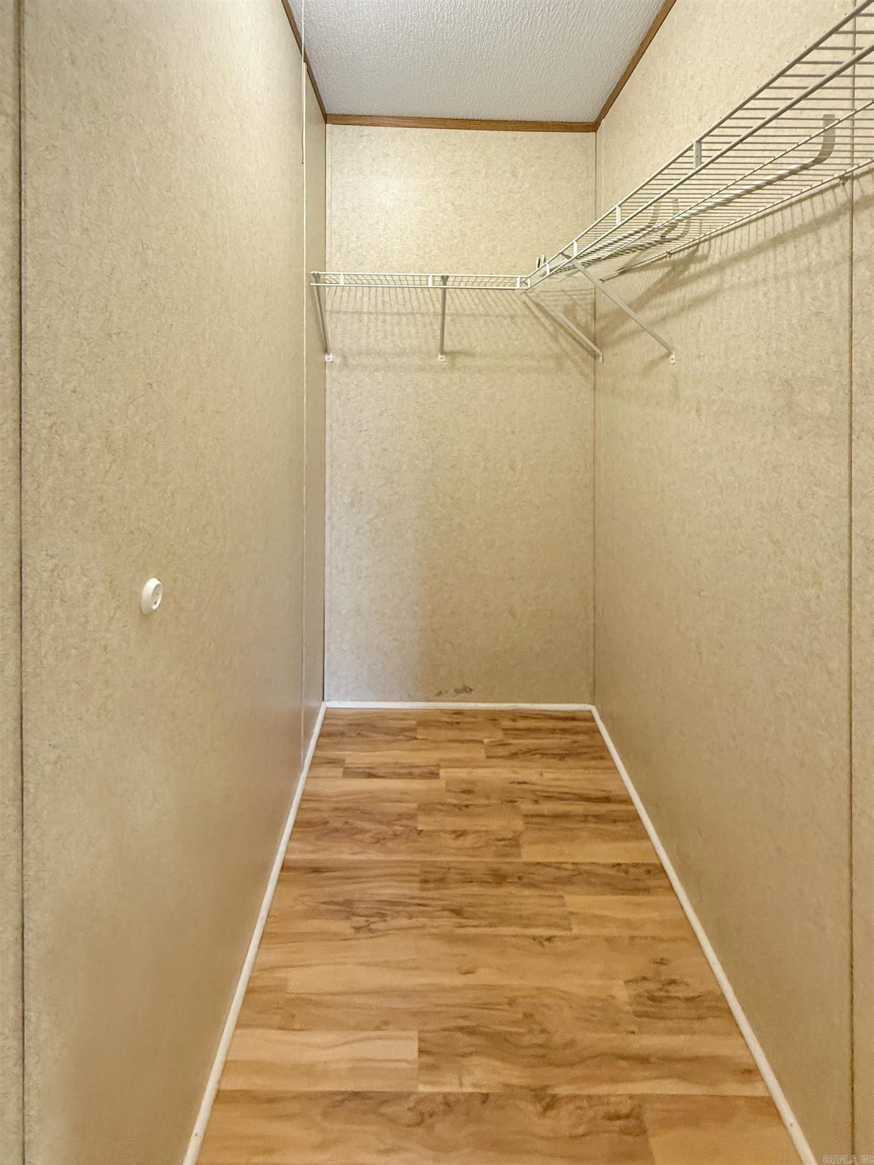 VALLEY OAKS - Residential