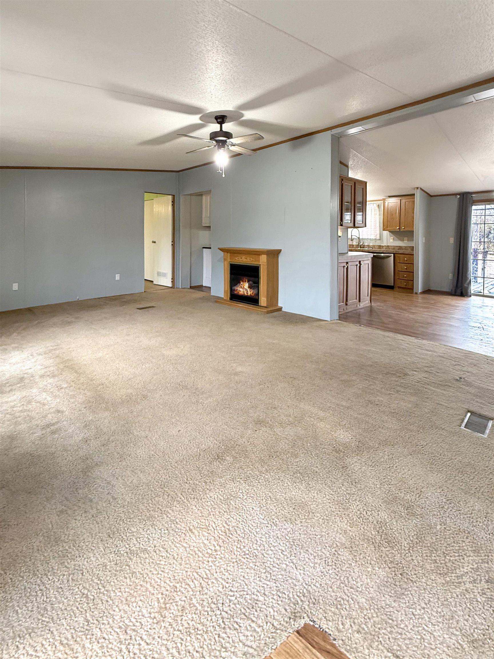 VALLEY OAKS - Residential