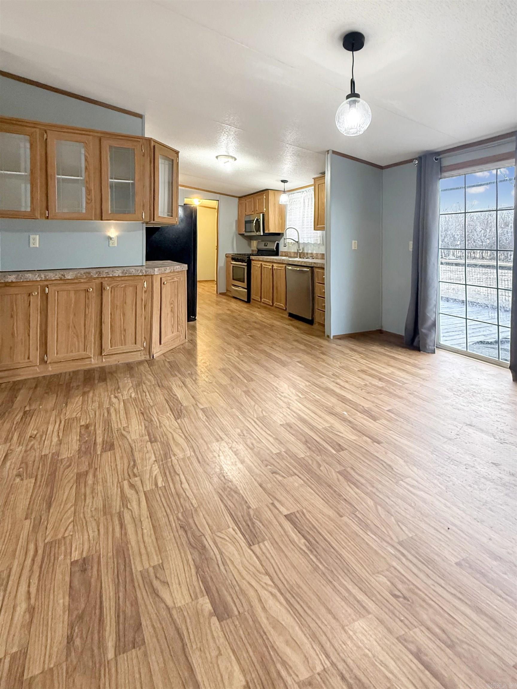 VALLEY OAKS - Residential