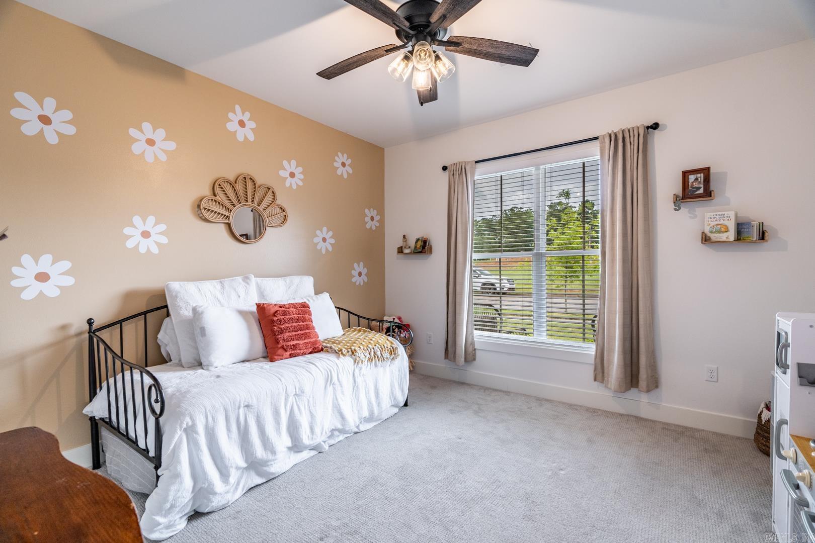 MIDTOWN BRYANT - Residential