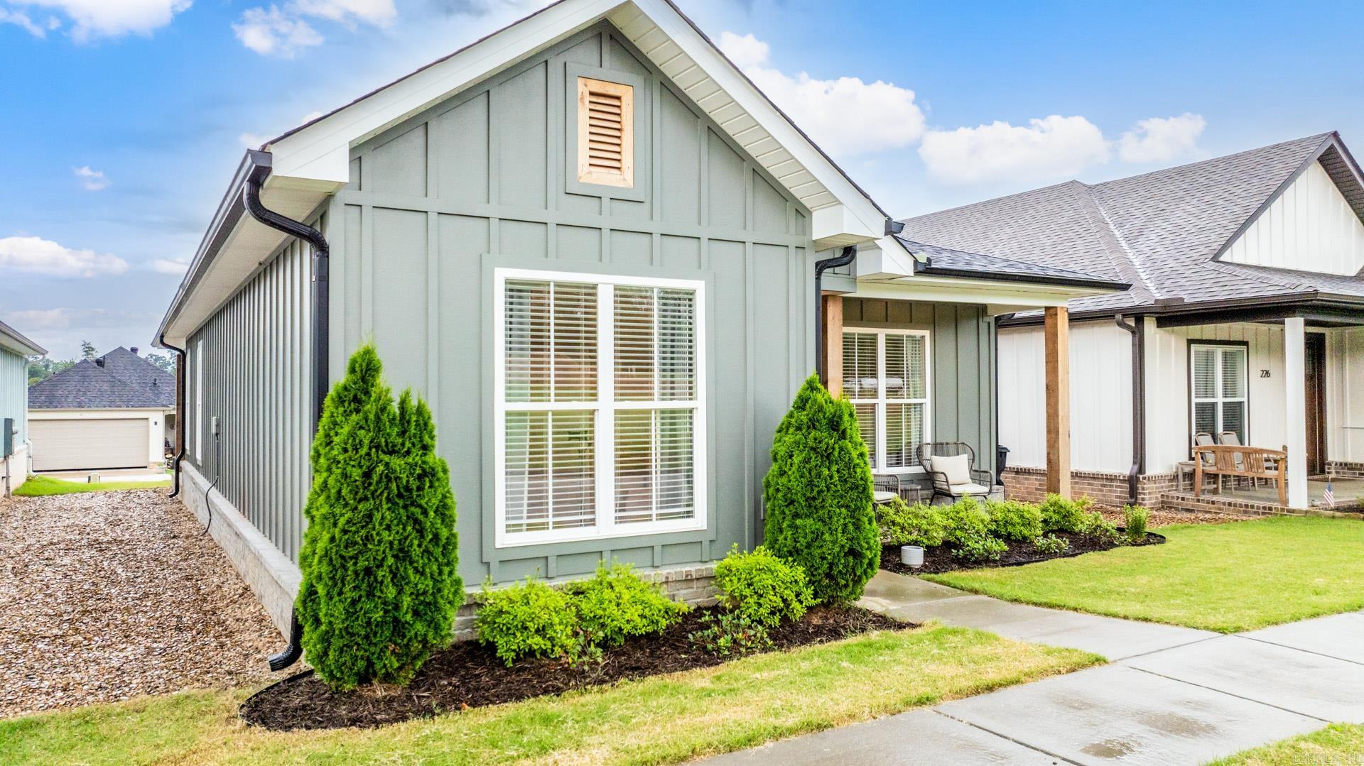 MIDTOWN BRYANT - Residential