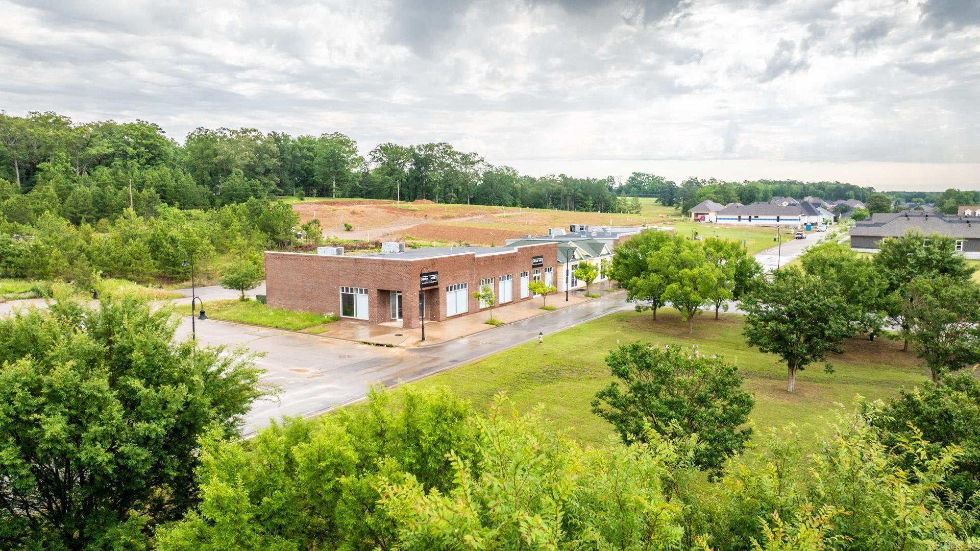 MIDTOWN BRYANT - Residential