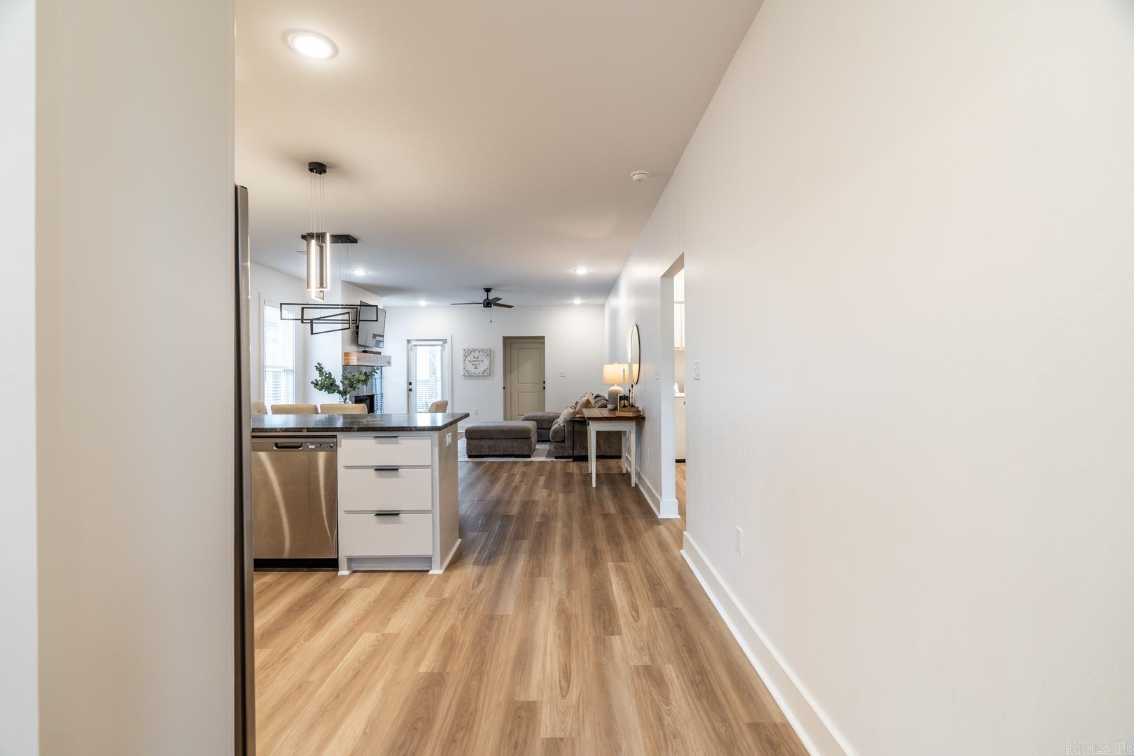 MIDTOWN BRYANT - Residential