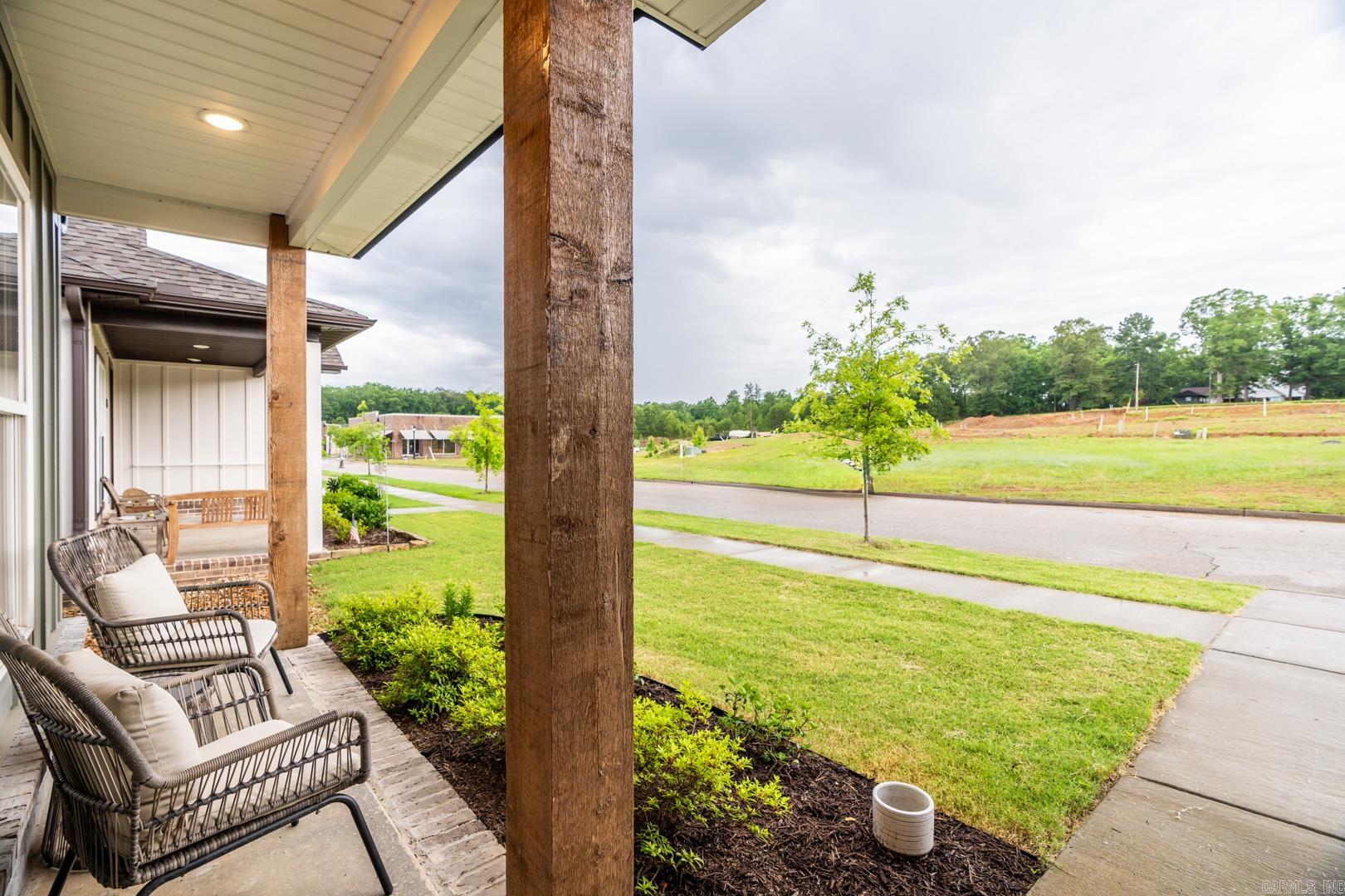 MIDTOWN BRYANT - Residential