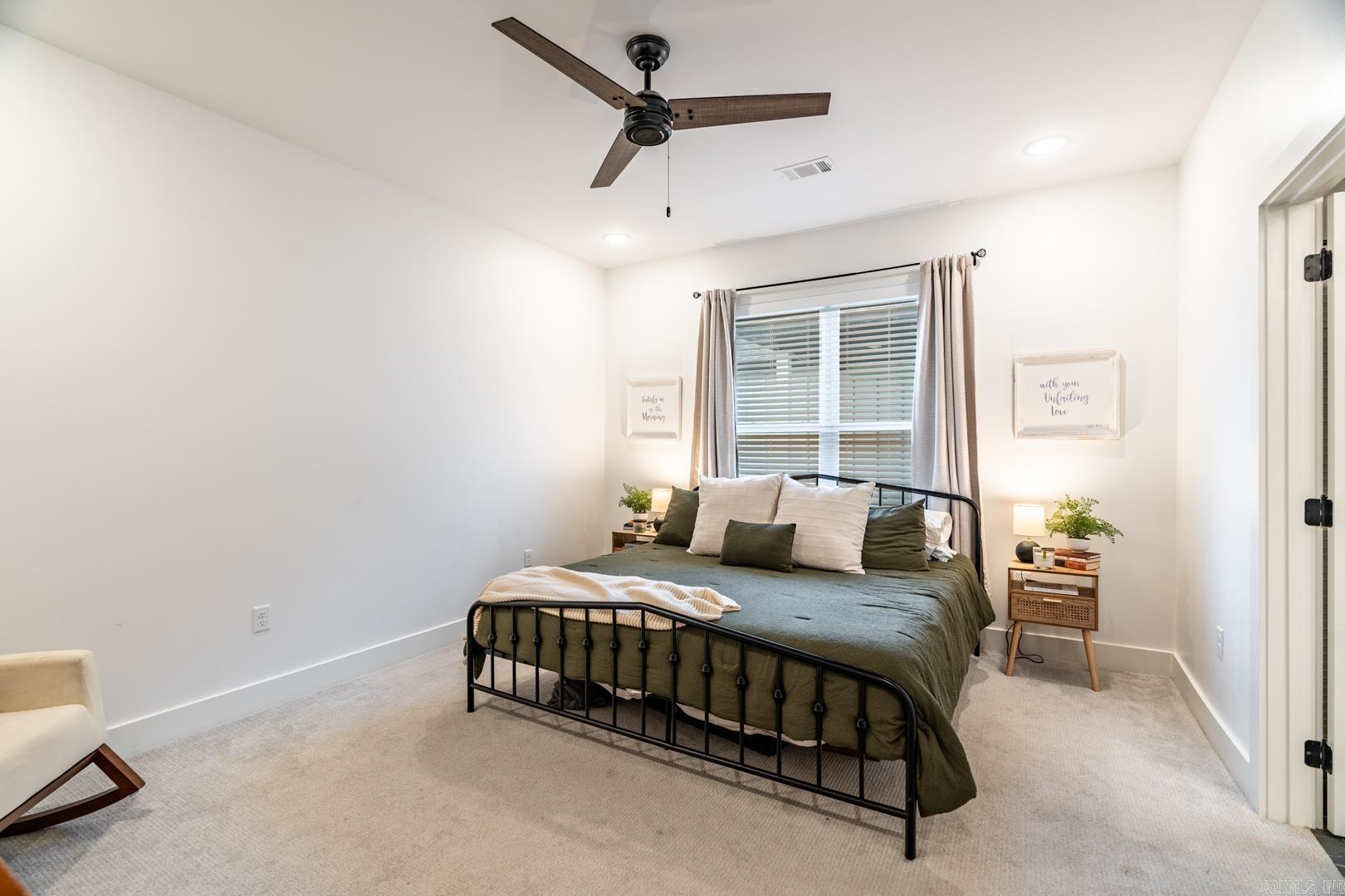 MIDTOWN BRYANT - Residential