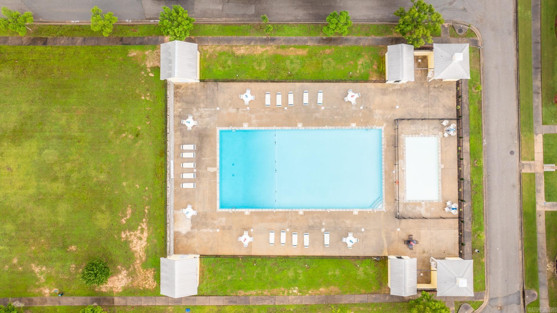 MIDTOWN BRYANT - Residential