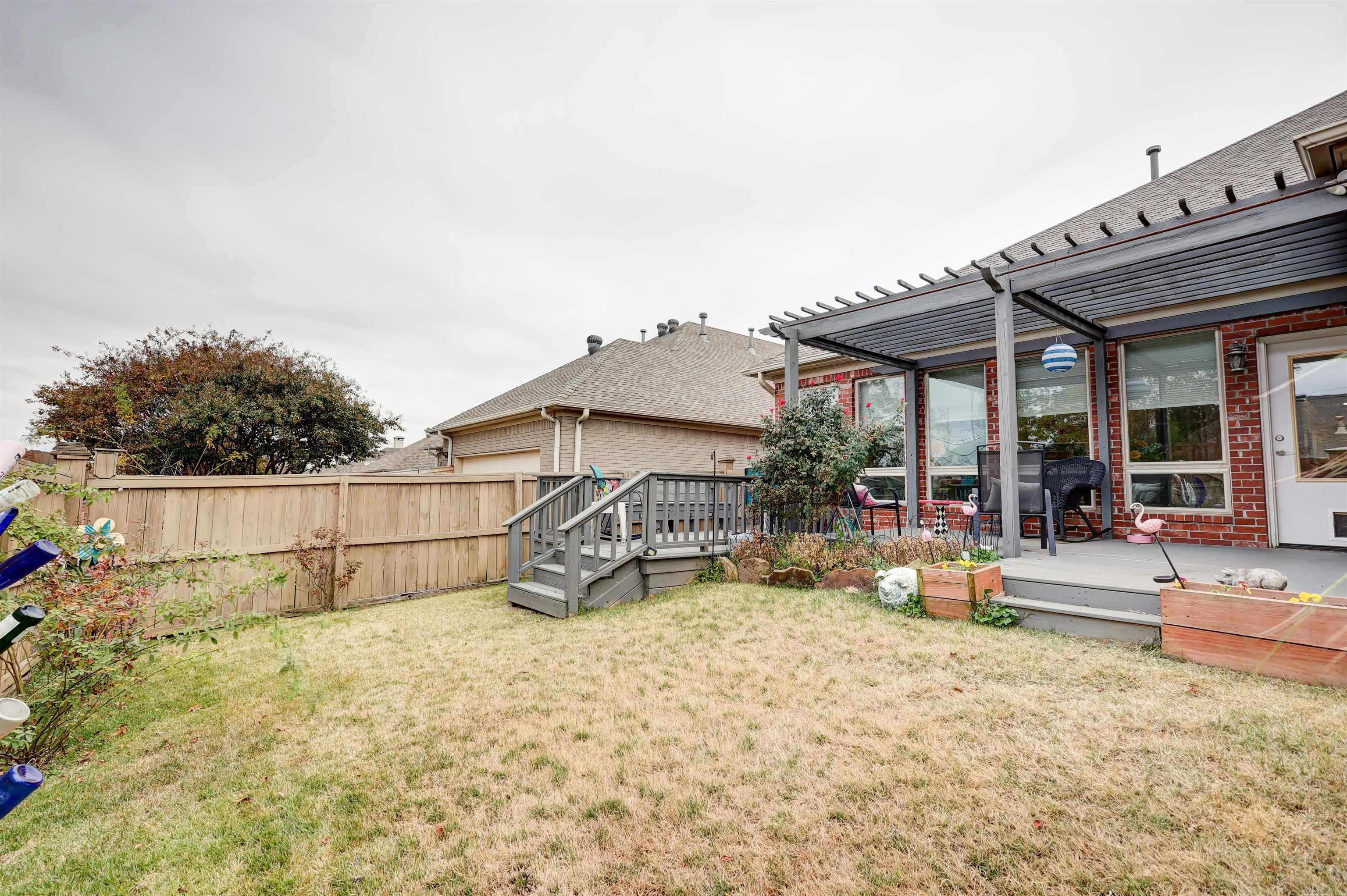 Montagne Court - Residential