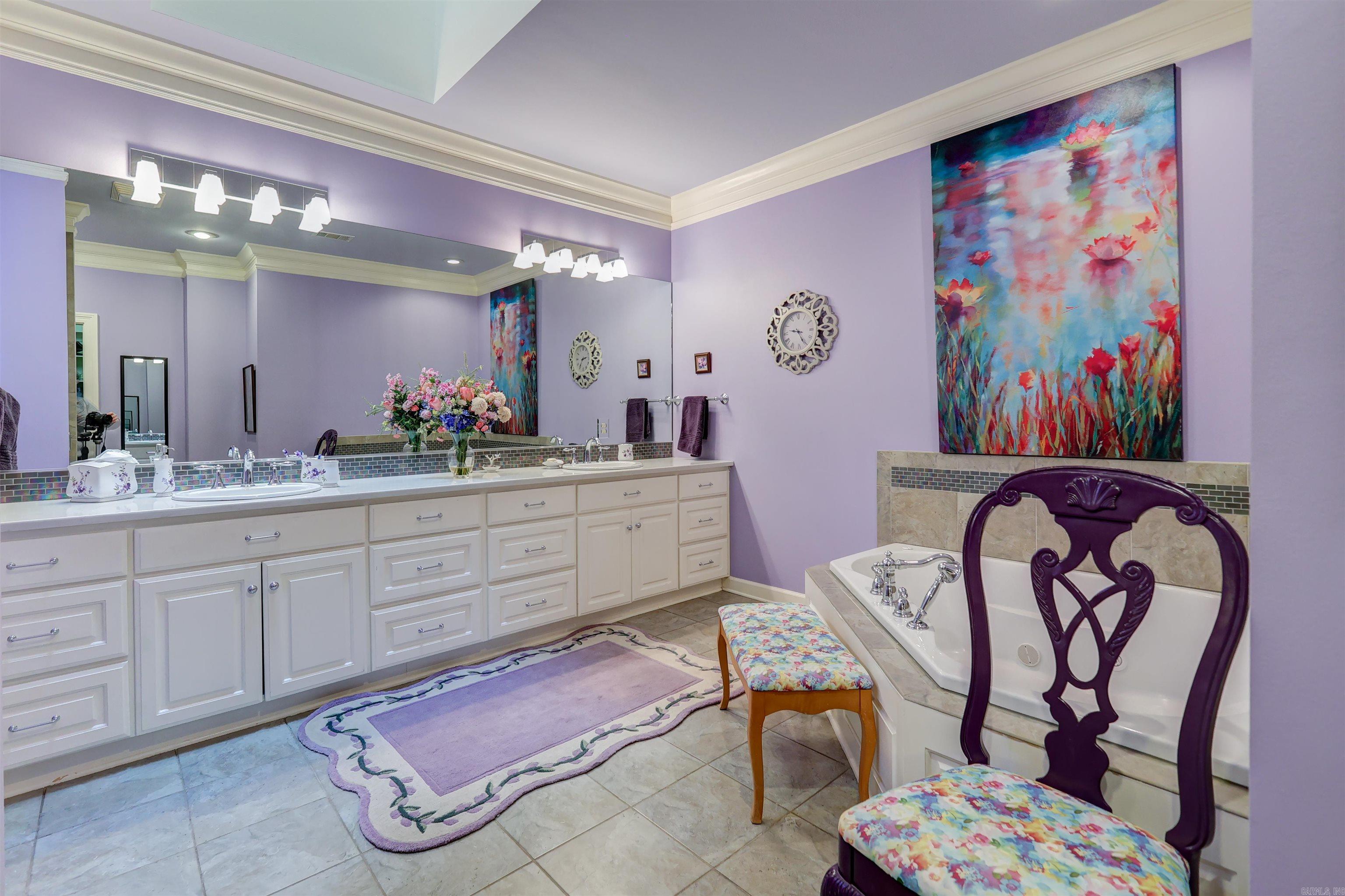 Montagne Court - Residential