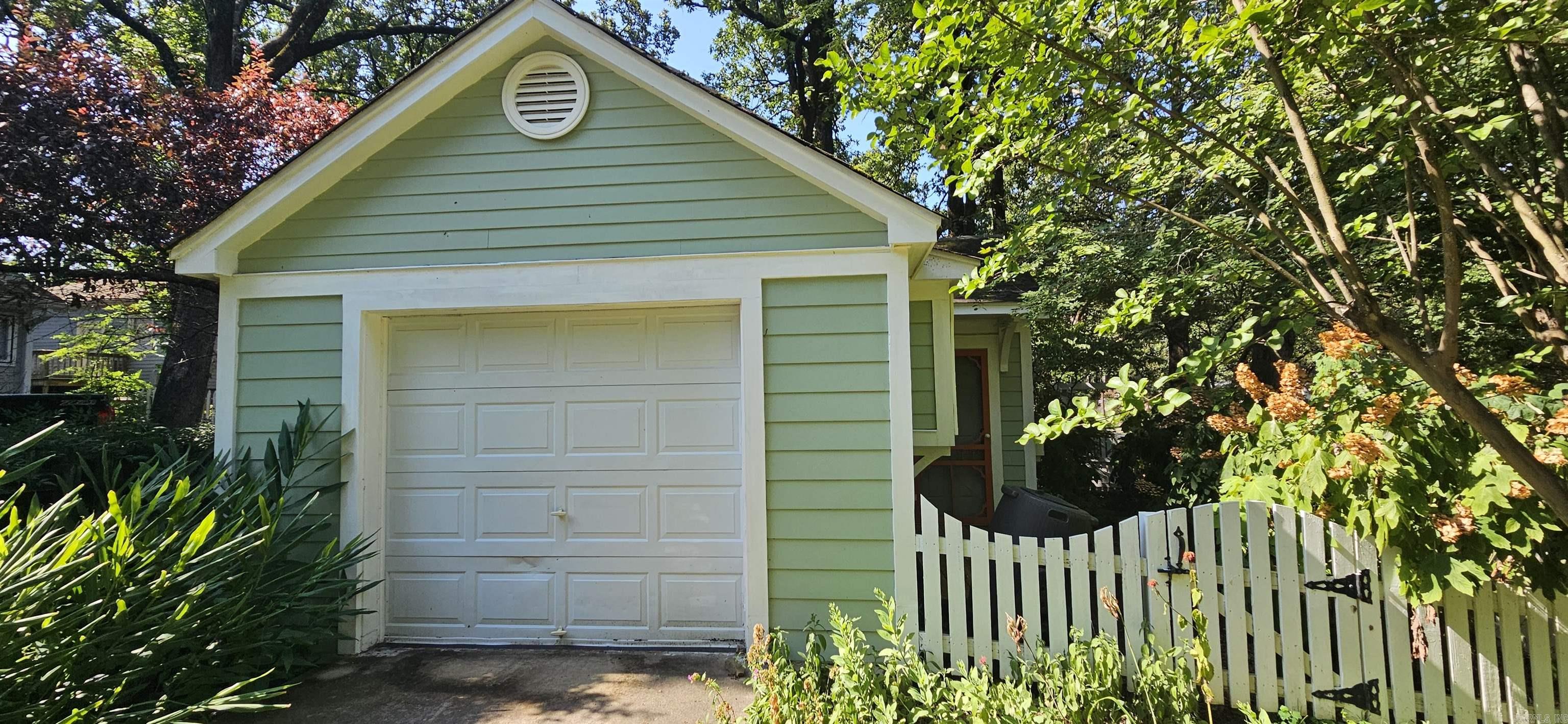 Pulaski Heights - Residential Lease