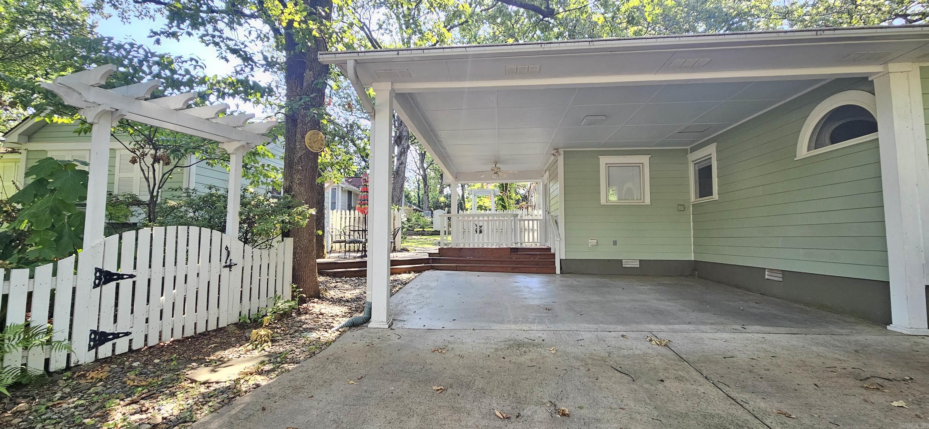 Pulaski Heights - Residential Lease