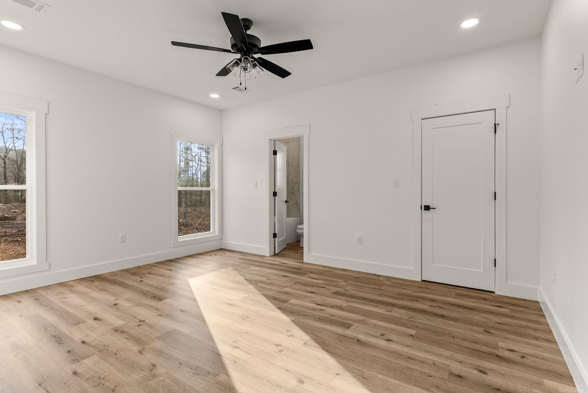 CRYSTAL BROOKE SHORES - Residential