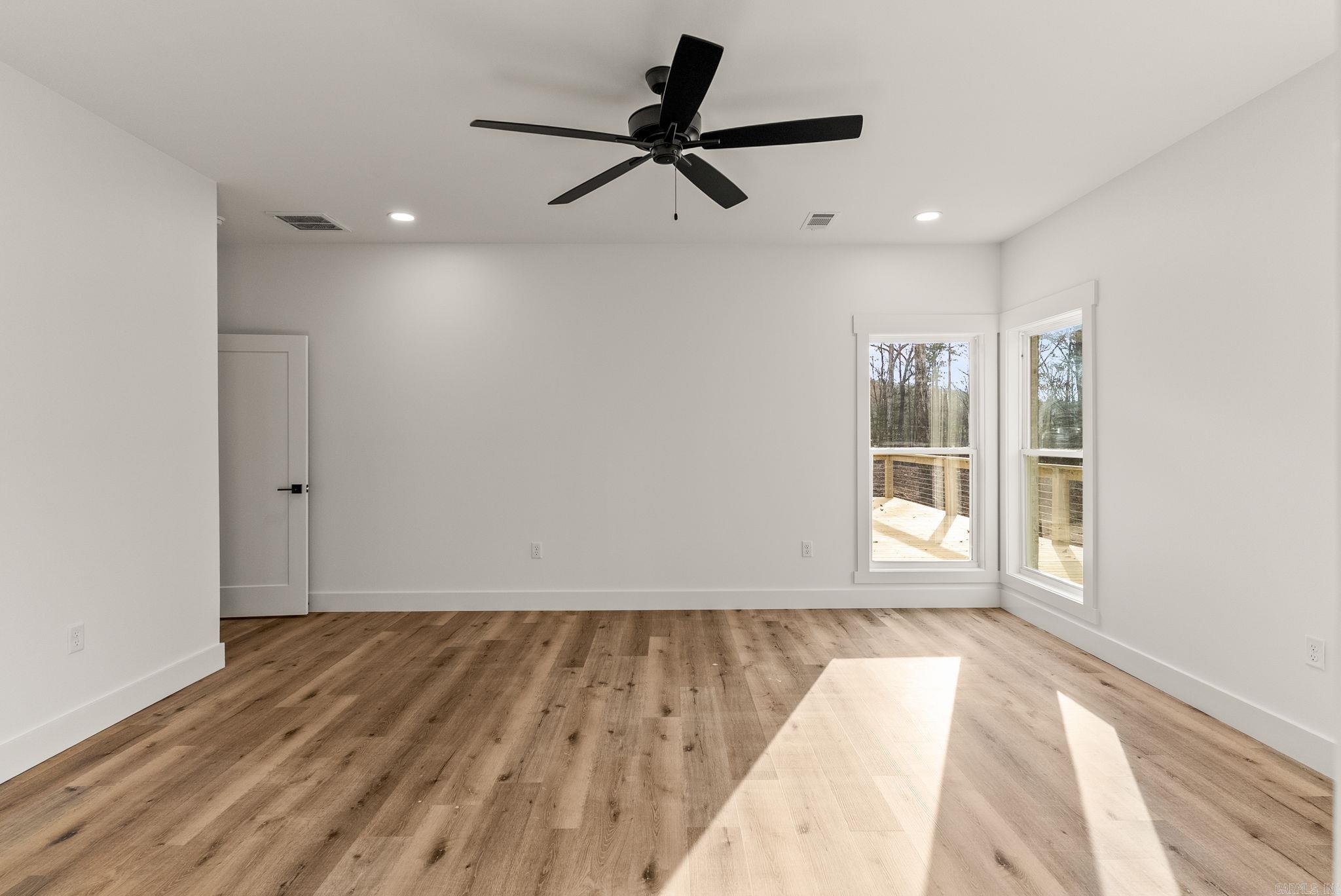 CRYSTAL BROOKE SHORES - Residential