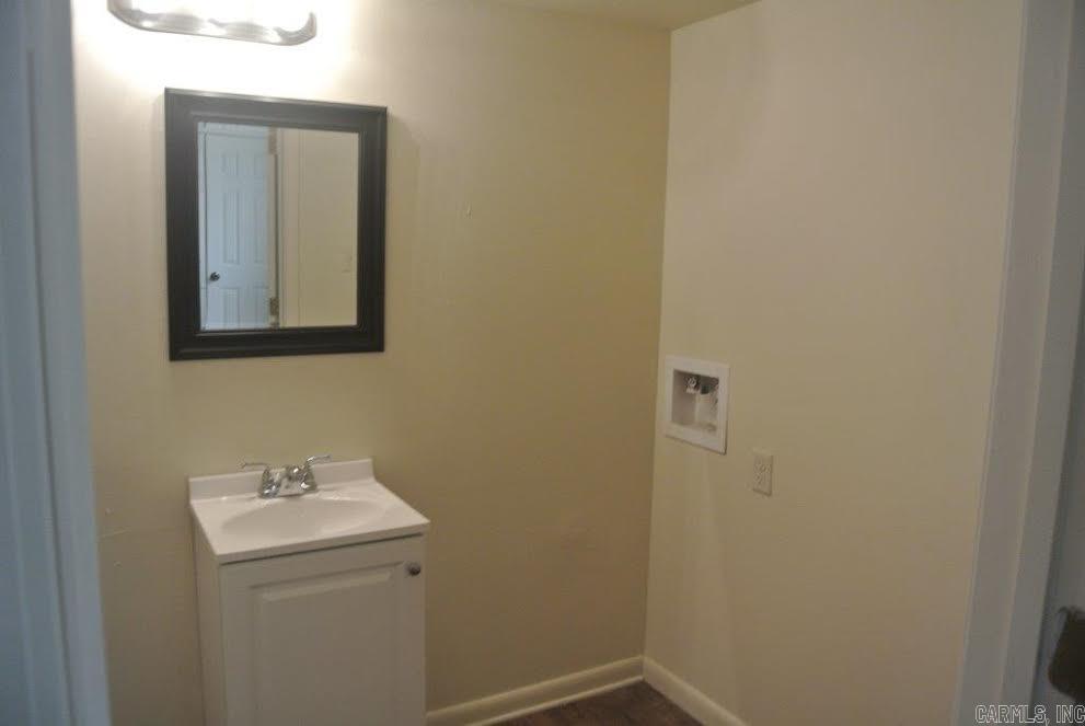 Le Bette Manor - Residential Lease