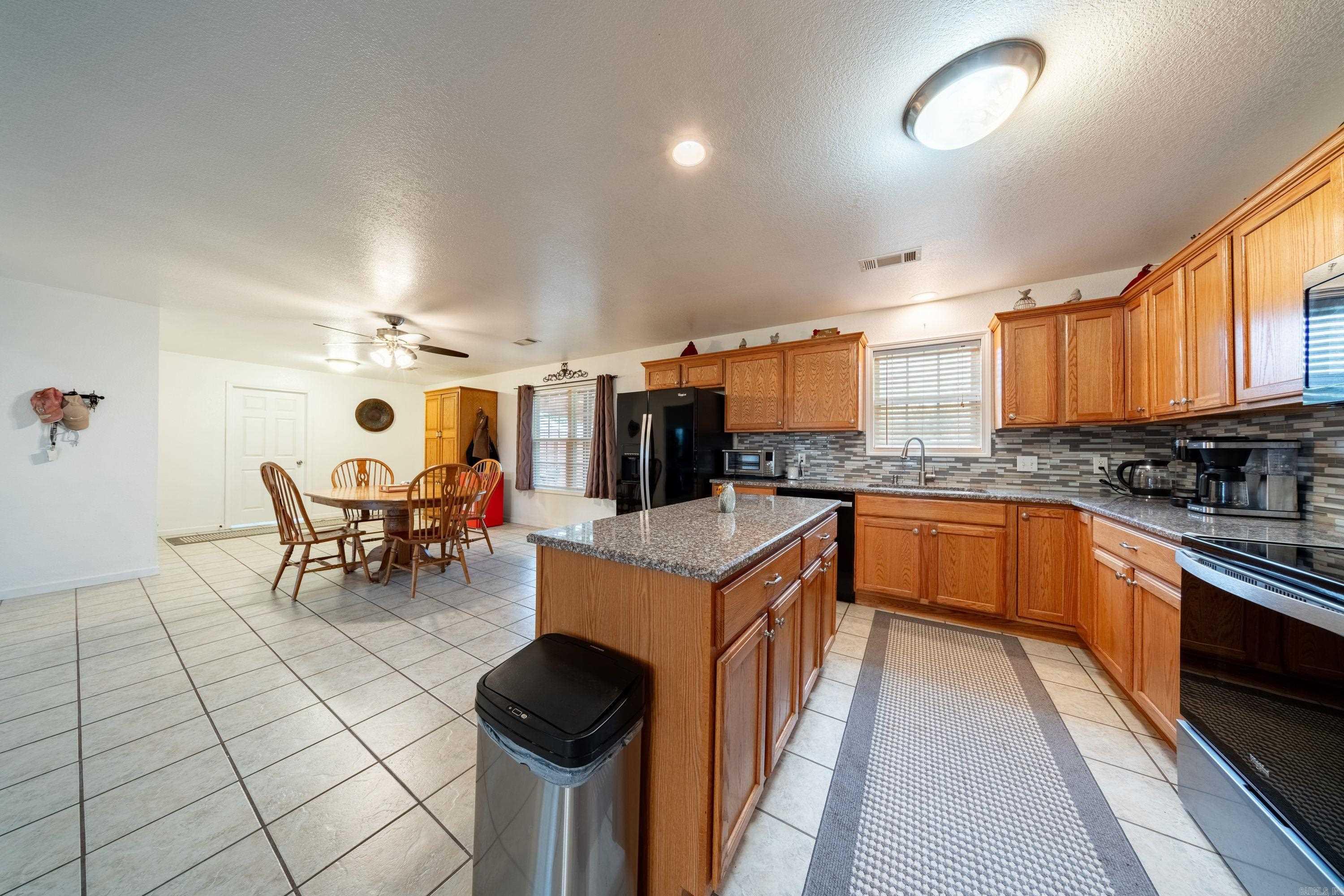 DOUBLE OAK ESTATES - Residential