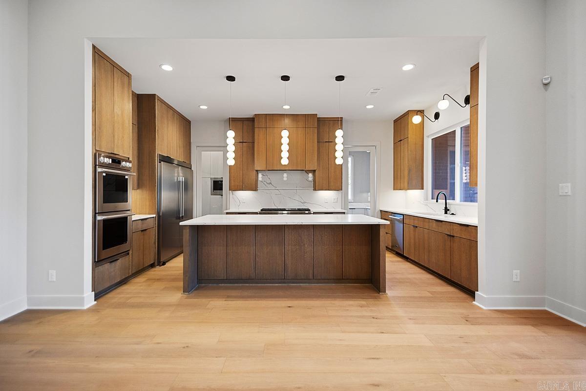 CHENAL VALLEY ABINGTON COURT - Residential