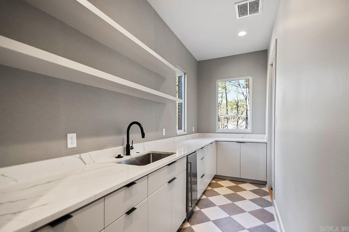 CHENAL VALLEY ABINGTON COURT - Residential