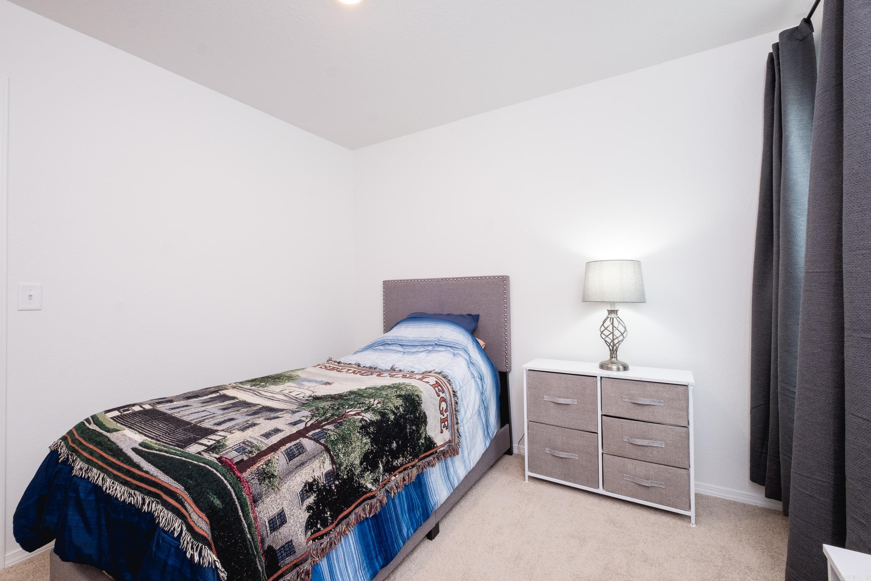 WHITE OAK CROSSING - Residential