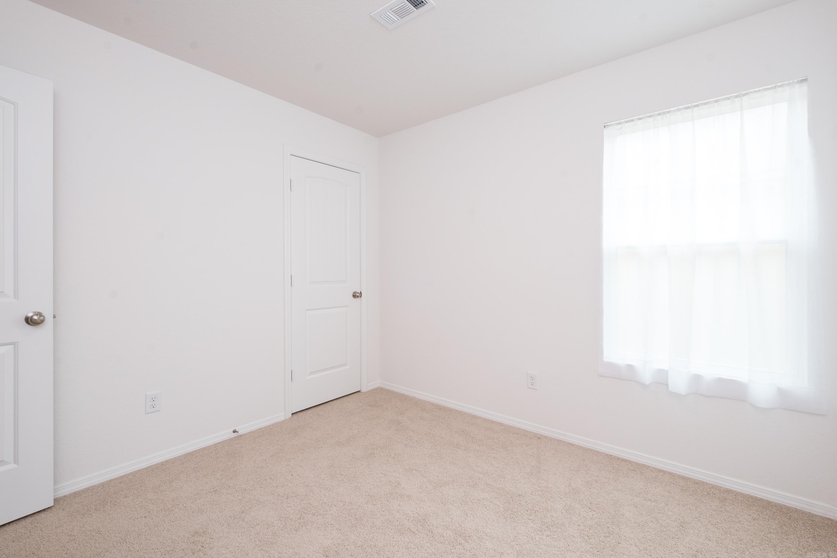 WHITE OAK CROSSING - Residential