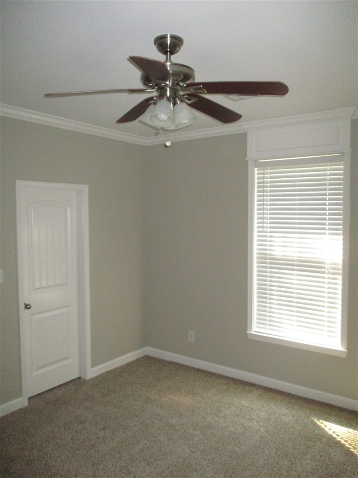 Royal Oaks - Residential Lease