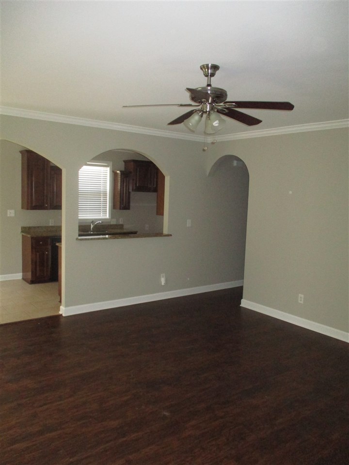 Royal Oaks - Residential Lease