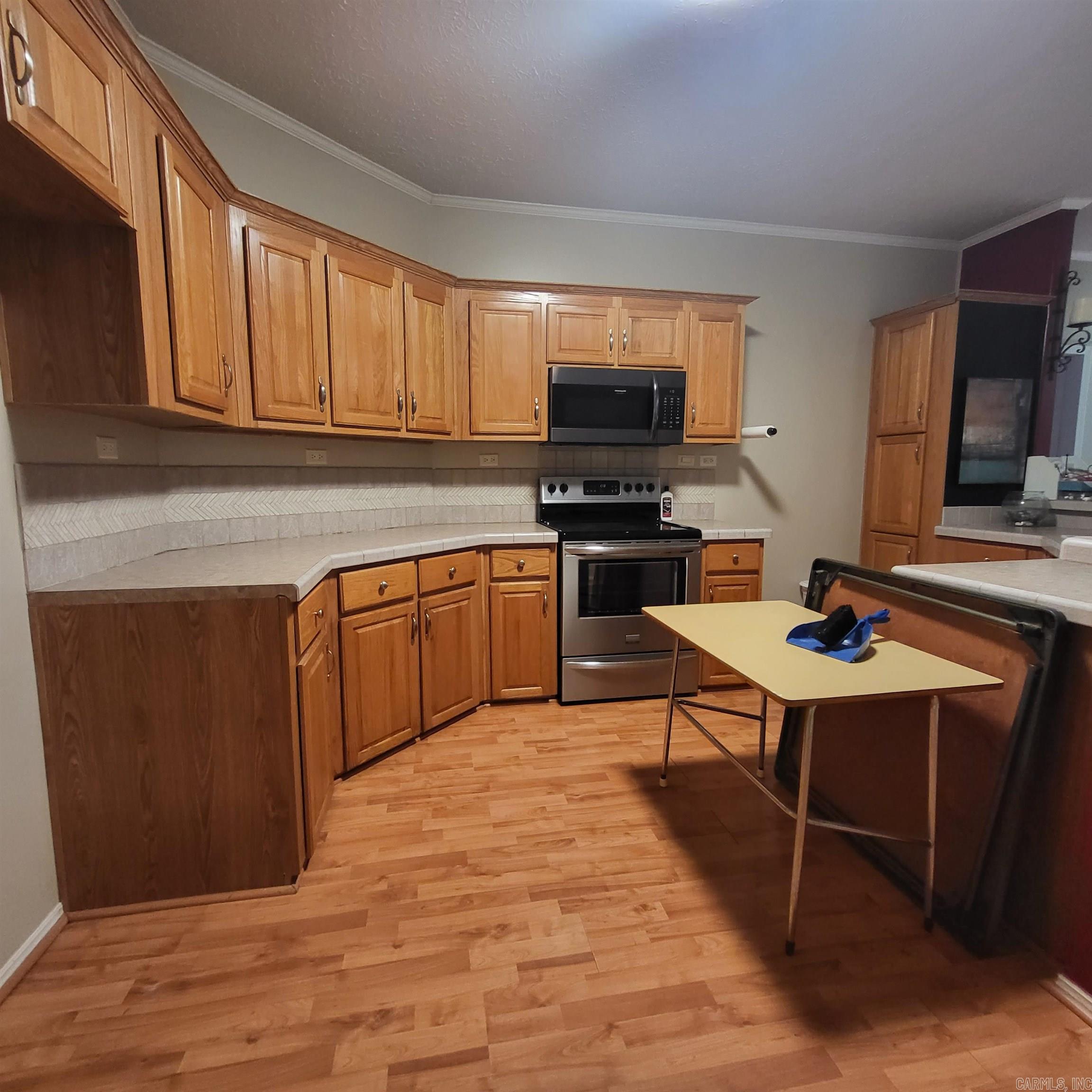 UNPLATTED ACREAGE - Residential