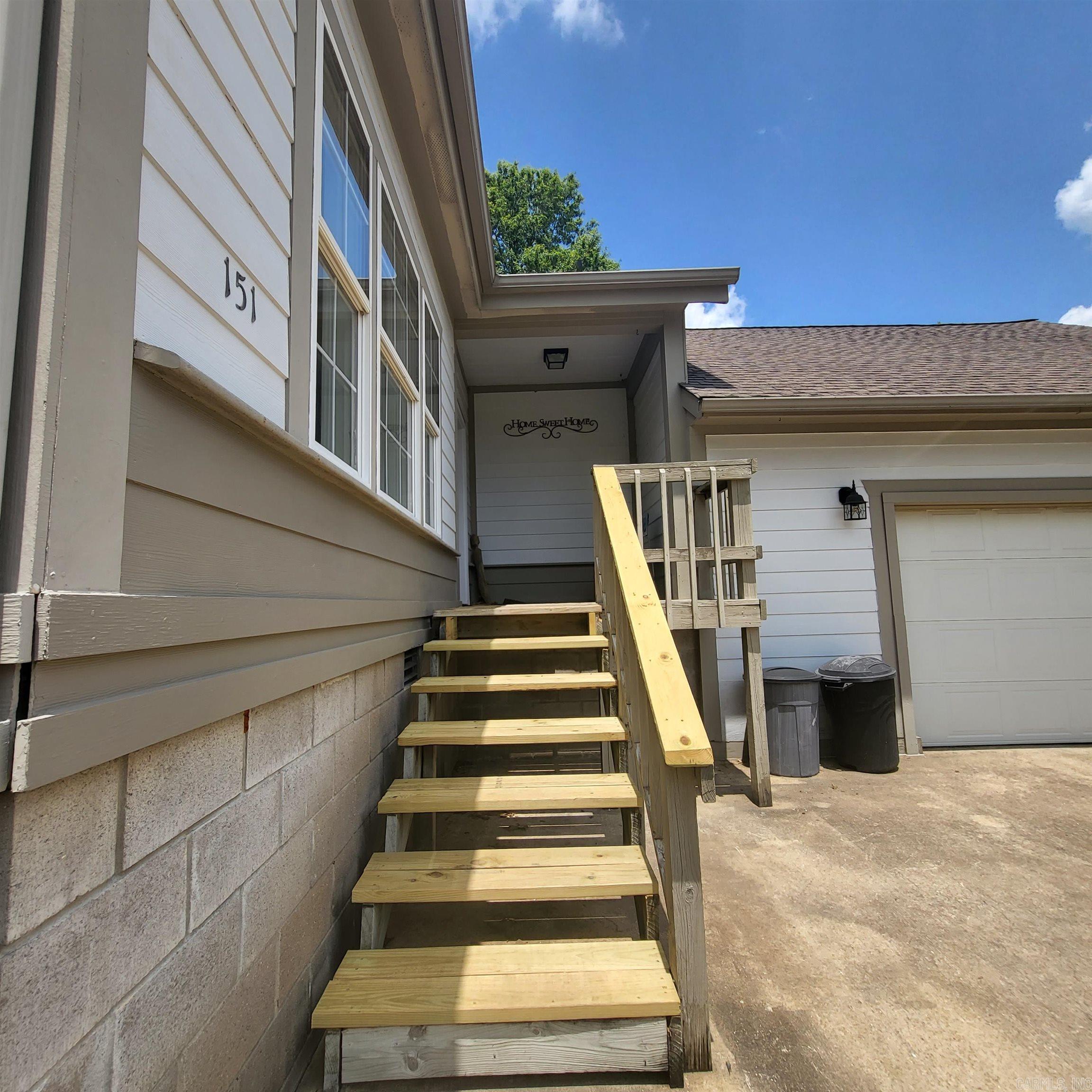 UNPLATTED ACREAGE - Residential