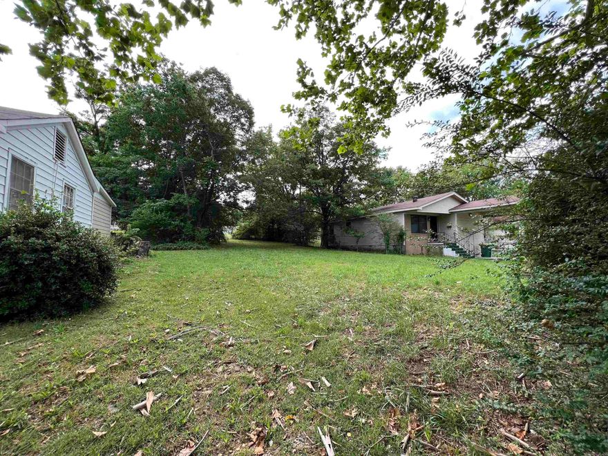 Fantastic .16 acre residential lot in the heart of Little Rock in the Crawford's Subdivision. Driveway is already poured and utilities are located at the road! This would be the perfect lot for a starter home or investment property! Come check it out today!