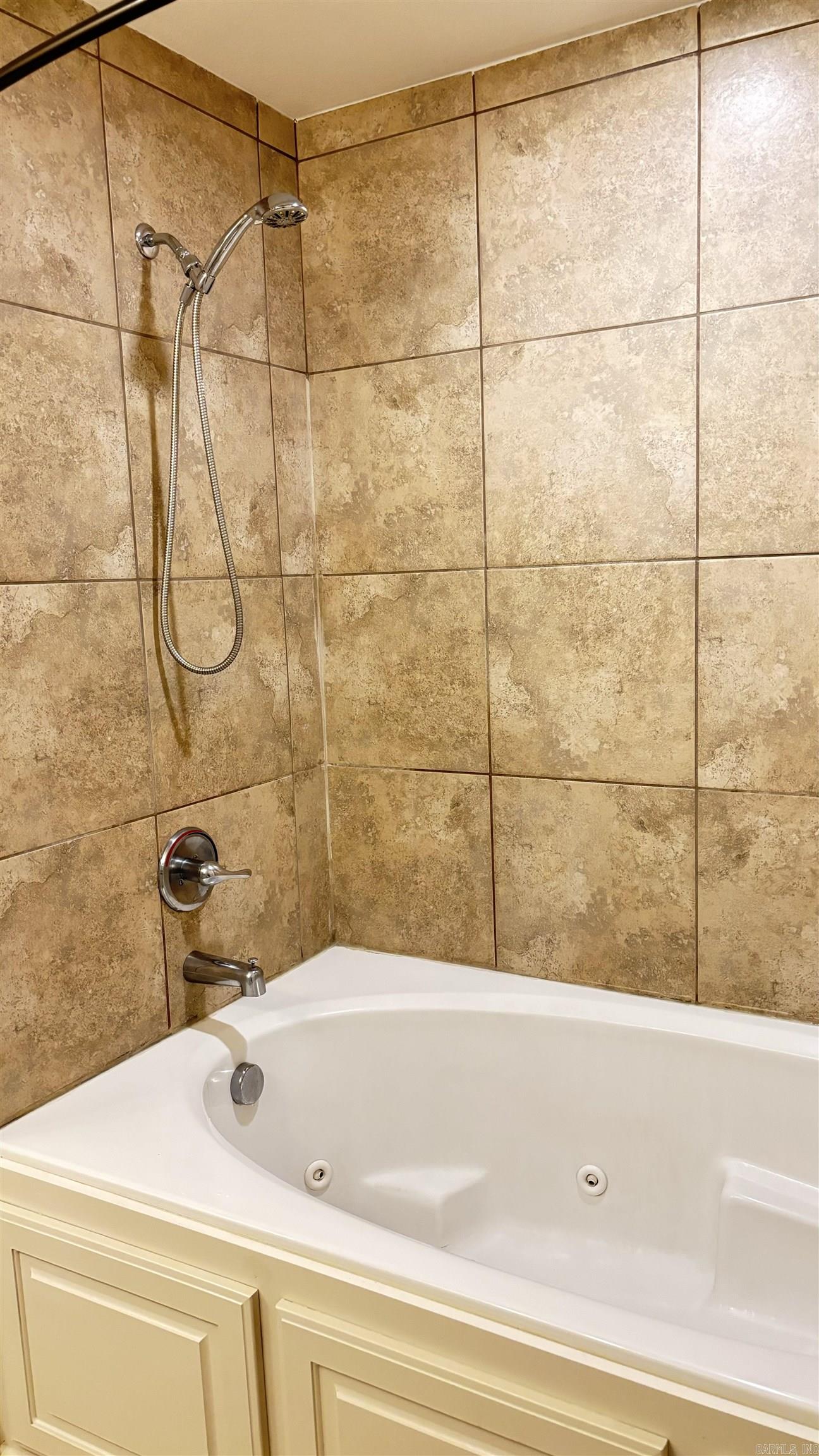 NORTH HAVEN - Residential