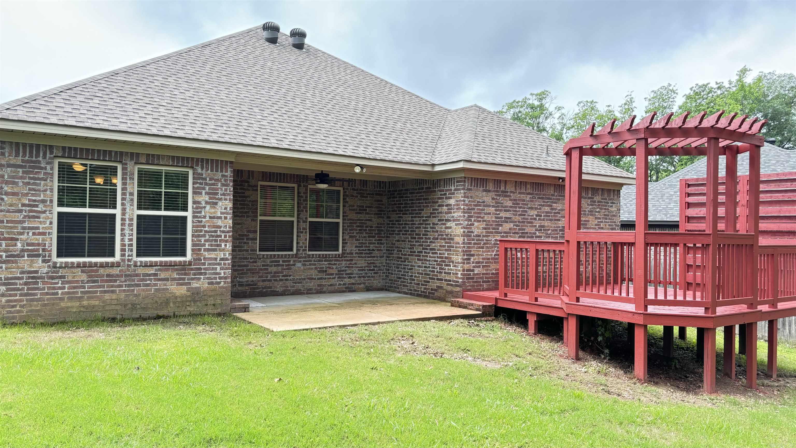 NORTH HAVEN - Residential