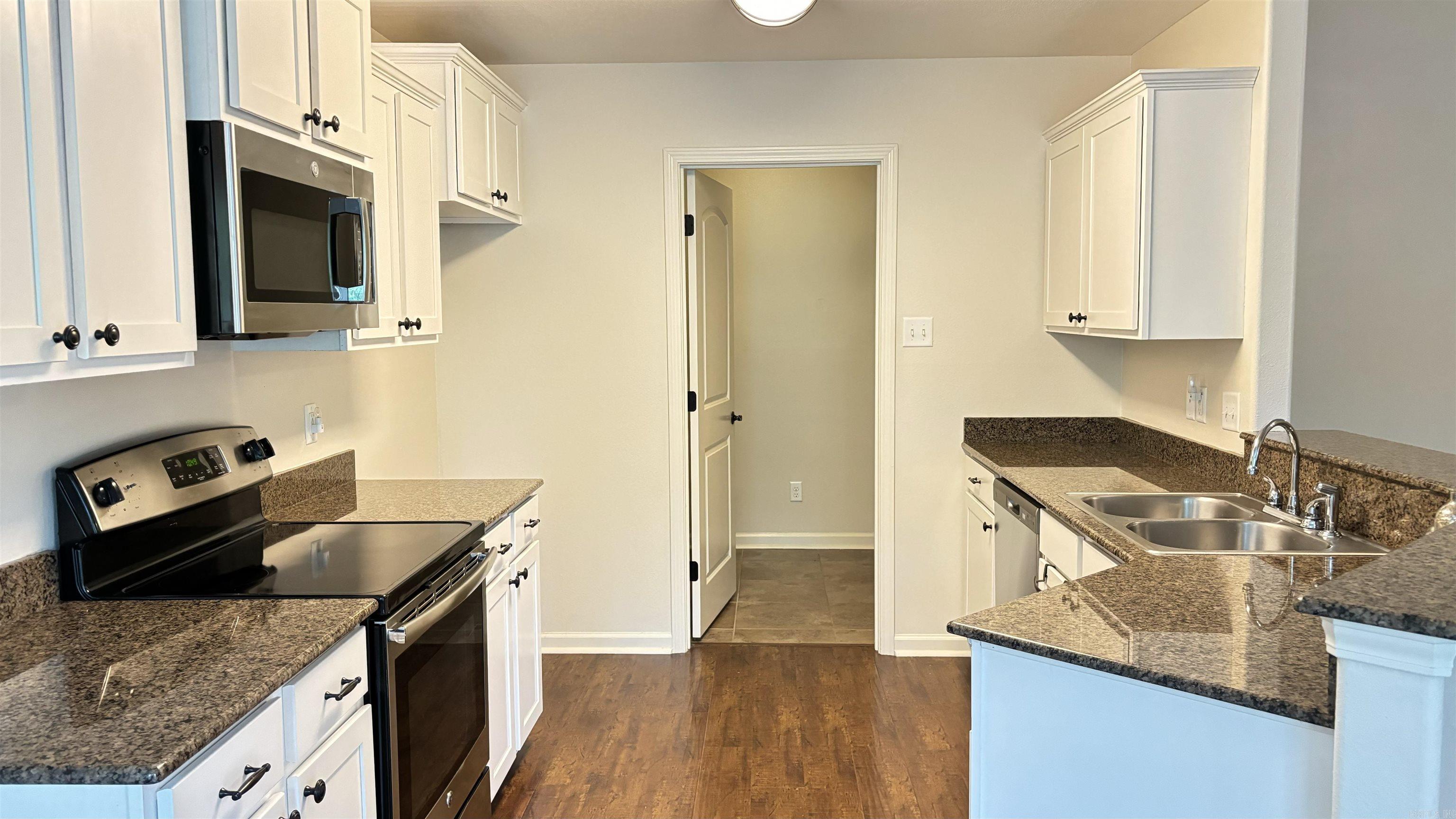 NORTH HAVEN - Residential