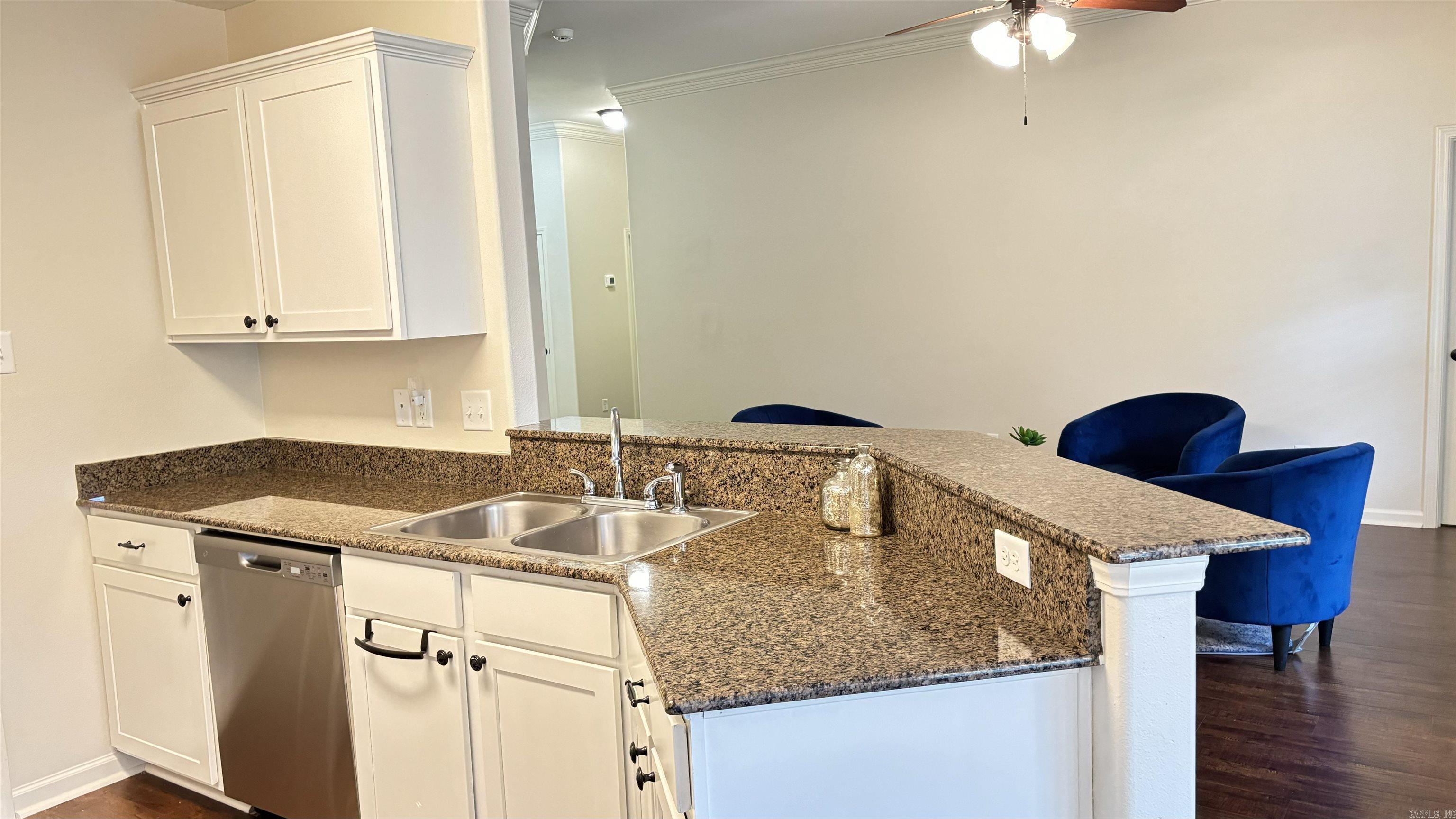 NORTH HAVEN - Residential