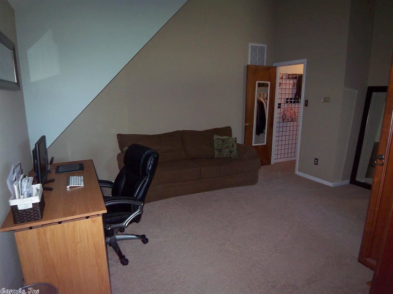 PARKWAY PLACE - Residential