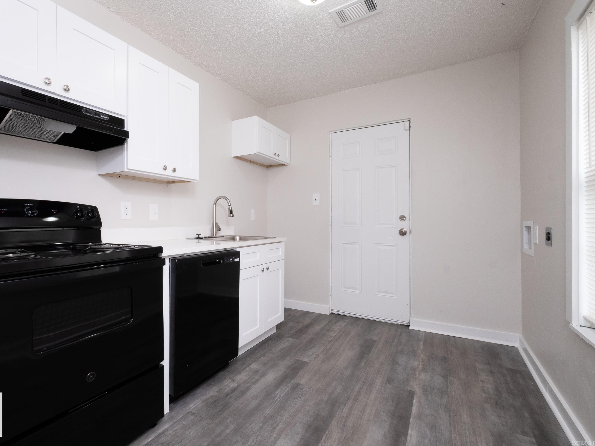 DOWDY & TERRY - Residential