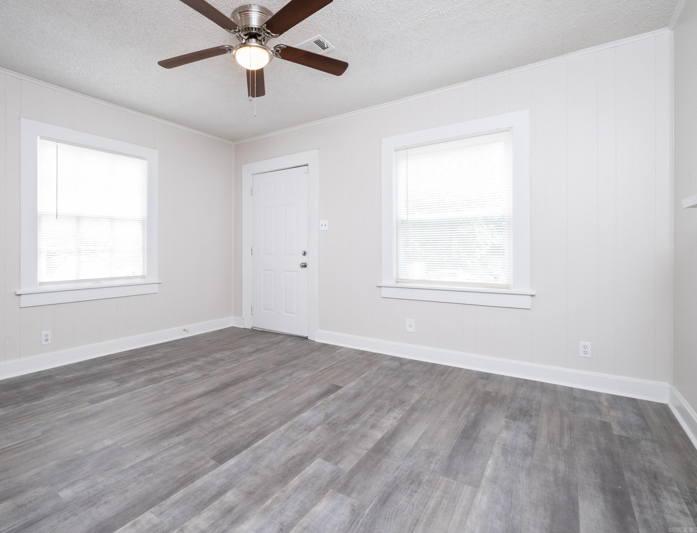 DOWDY & TERRY - Residential