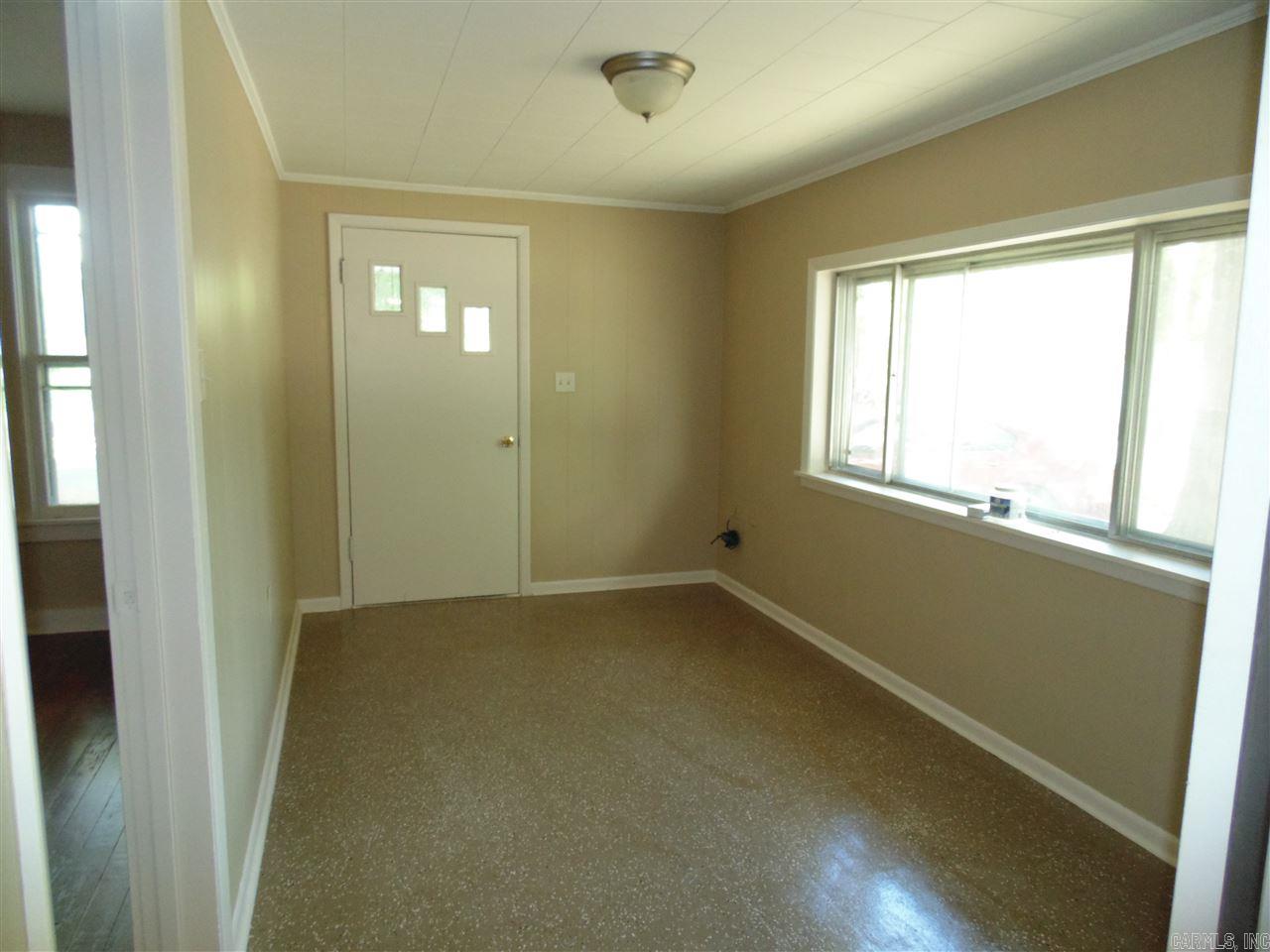 McHenry 2nd - Residential Income