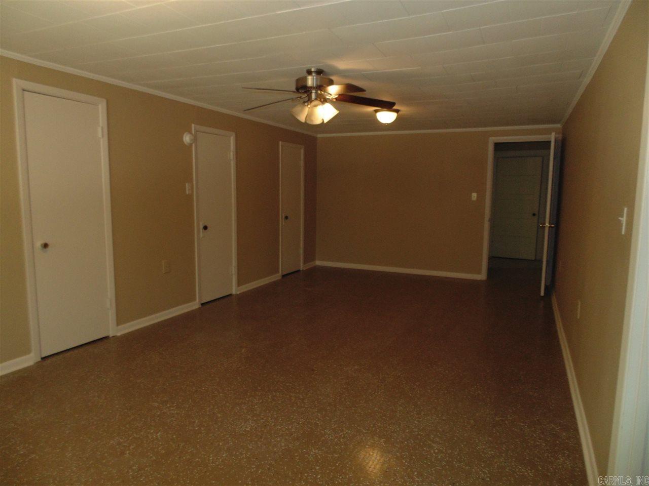 McHenry 2nd - Residential Income