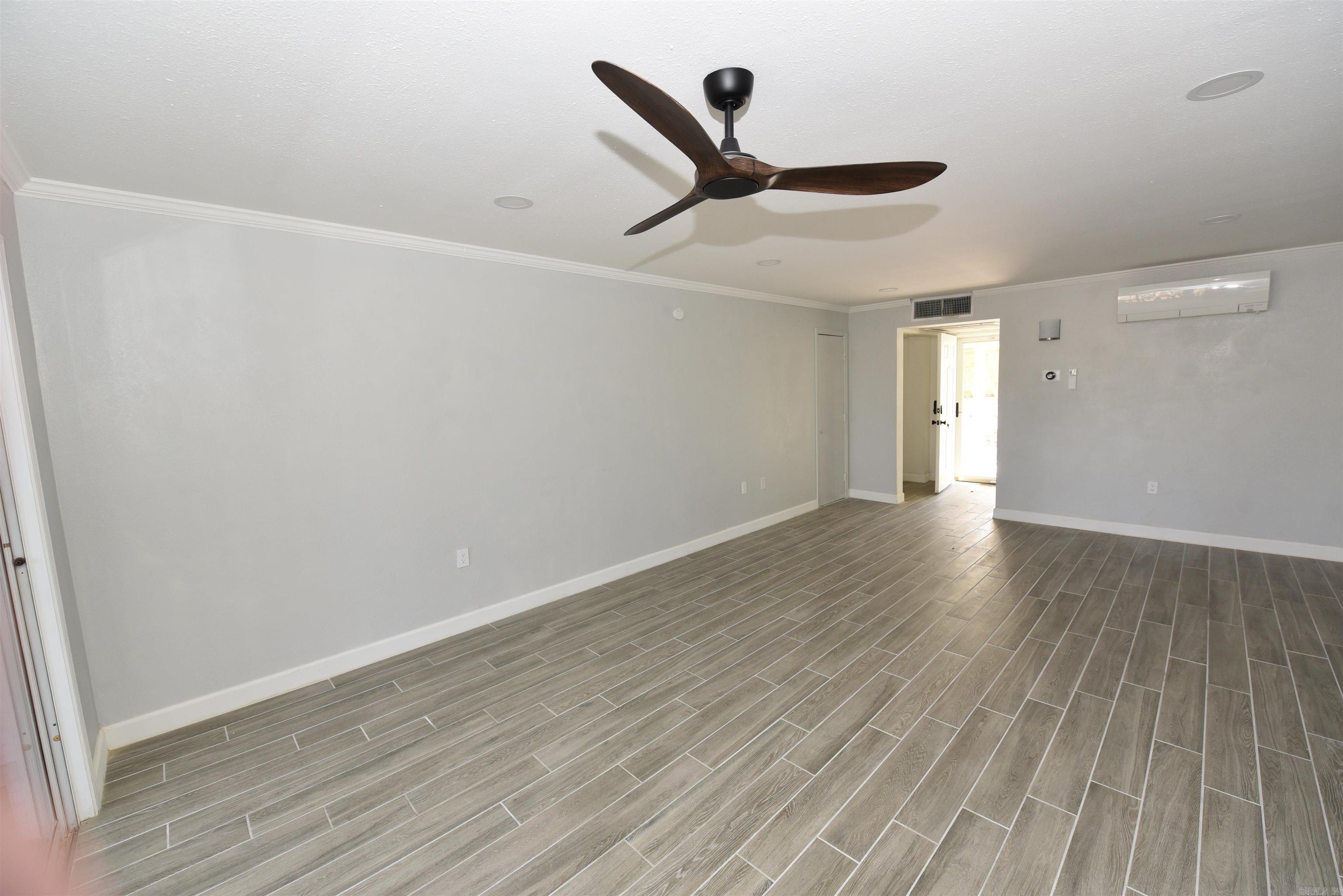 SUMMERHILL PLACE CONDOS - Residential