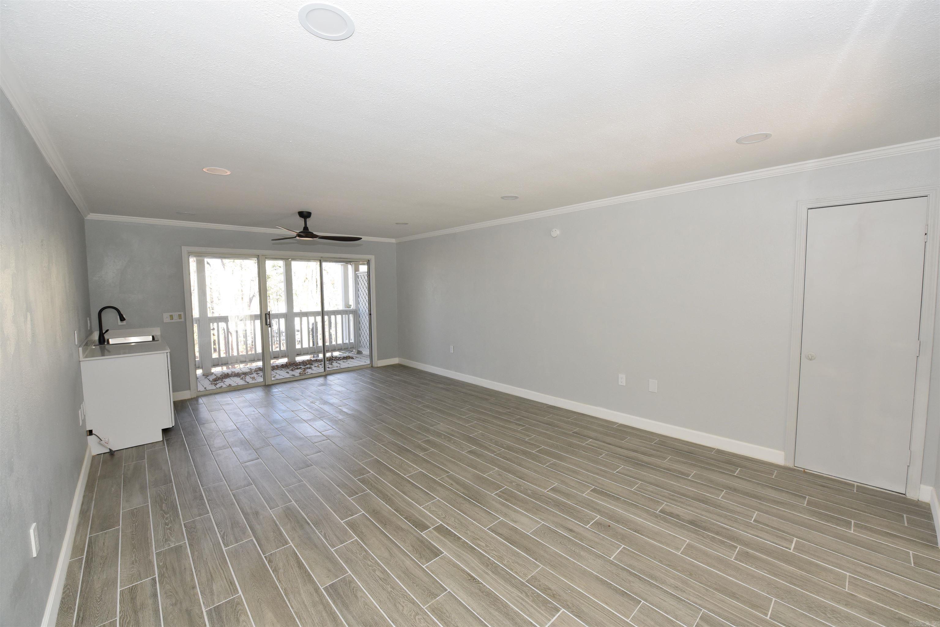 SUMMERHILL PLACE CONDOS - Residential