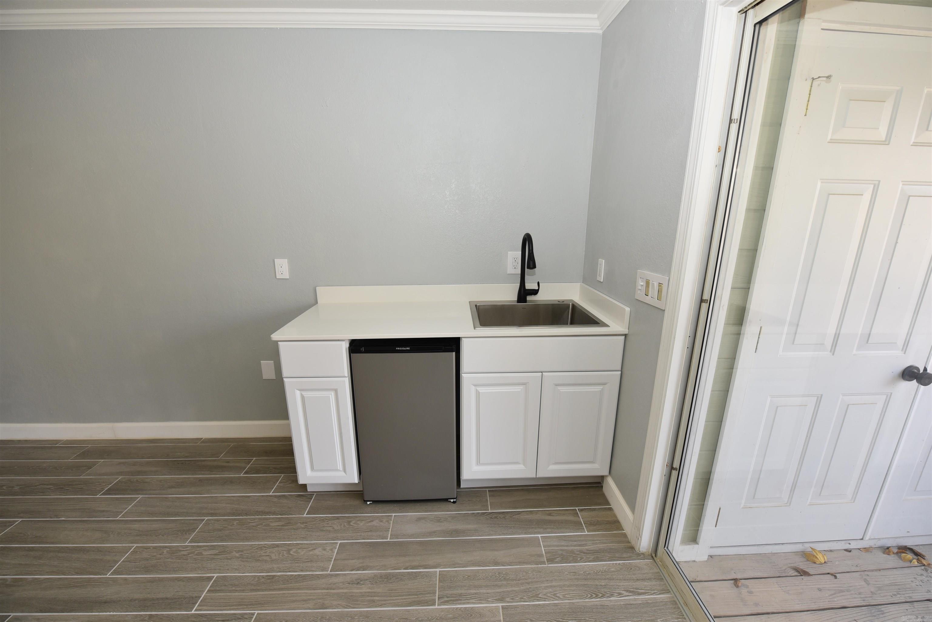 SUMMERHILL PLACE CONDOS - Residential