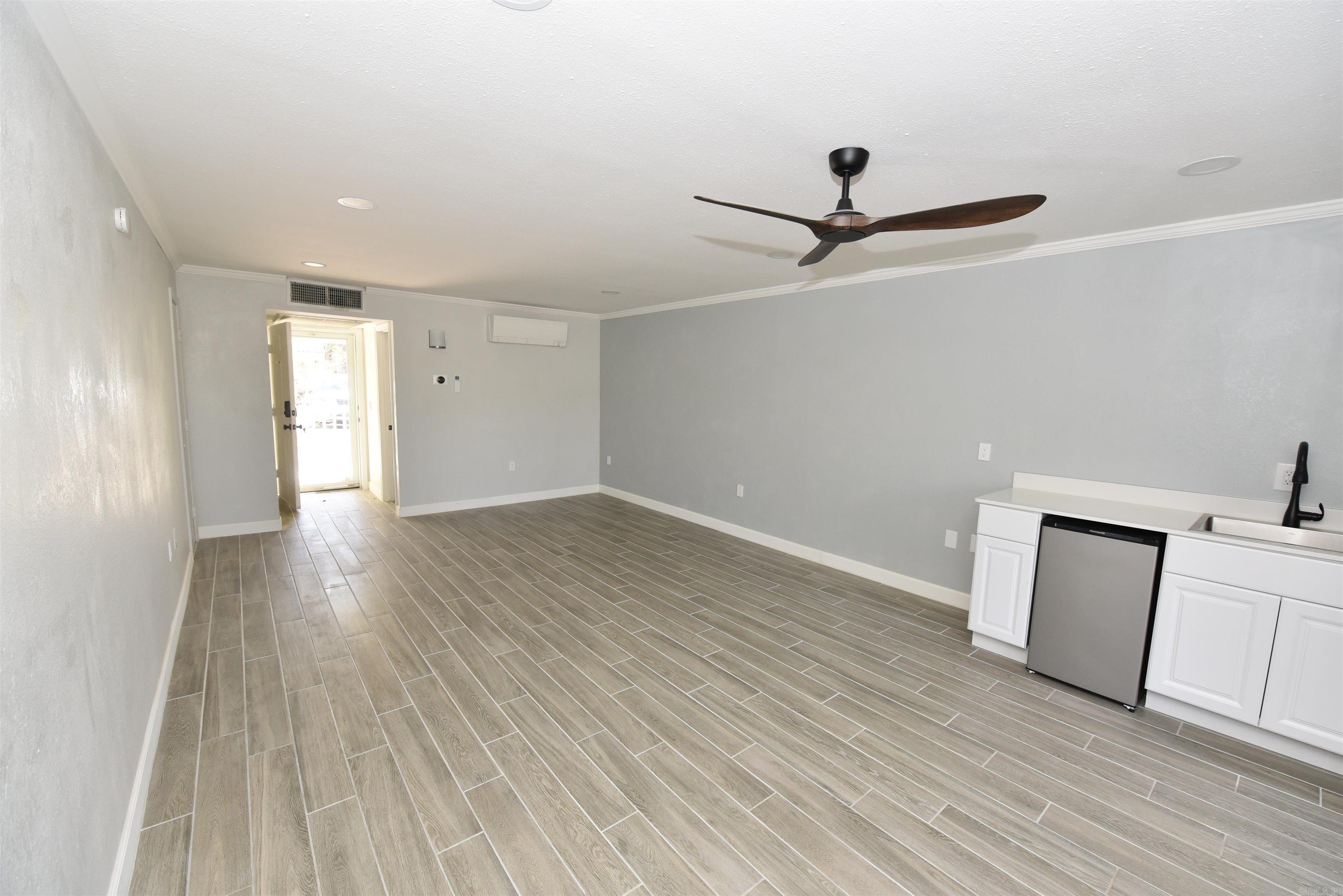 SUMMERHILL PLACE CONDOS - Residential