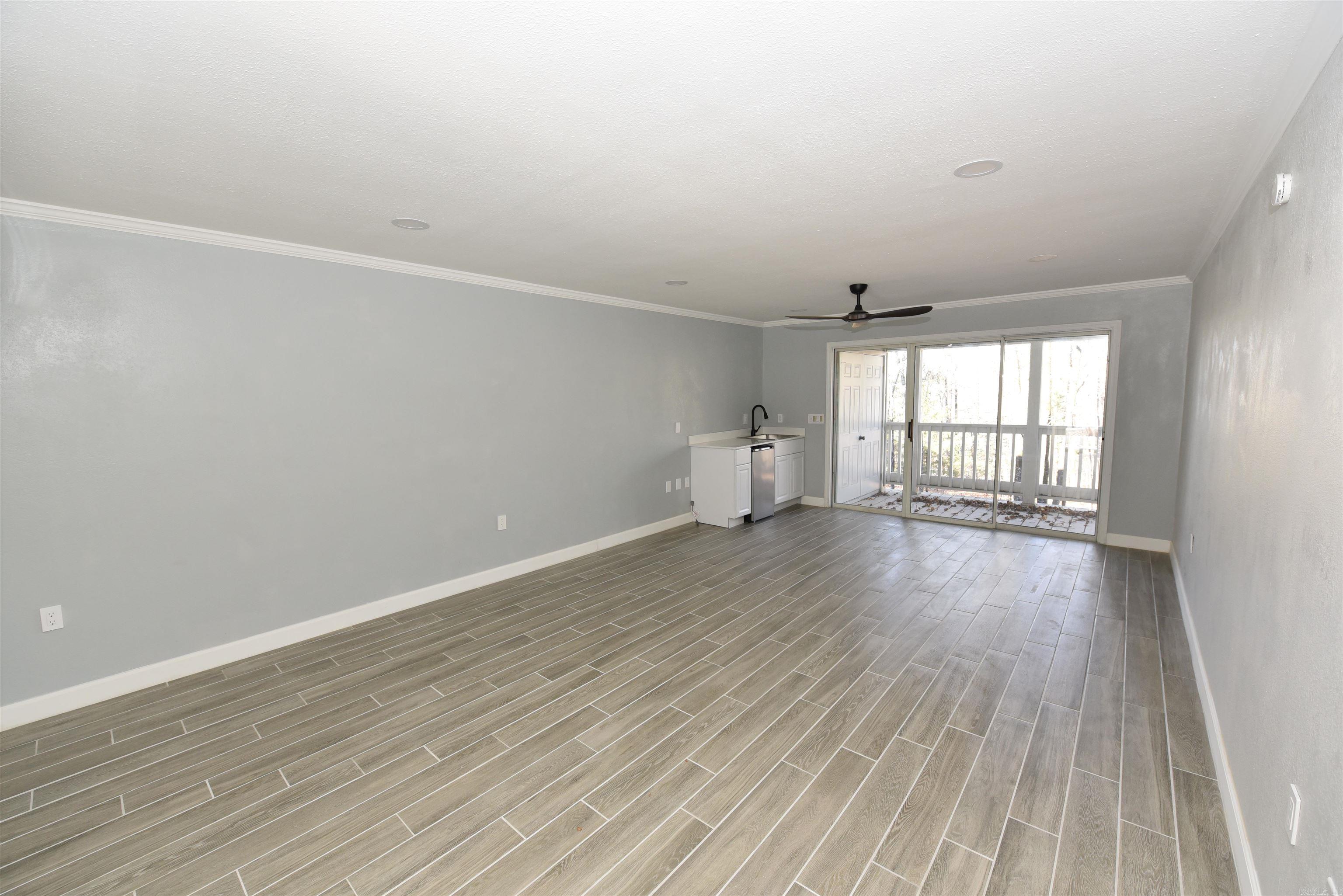 SUMMERHILL PLACE CONDOS - Residential