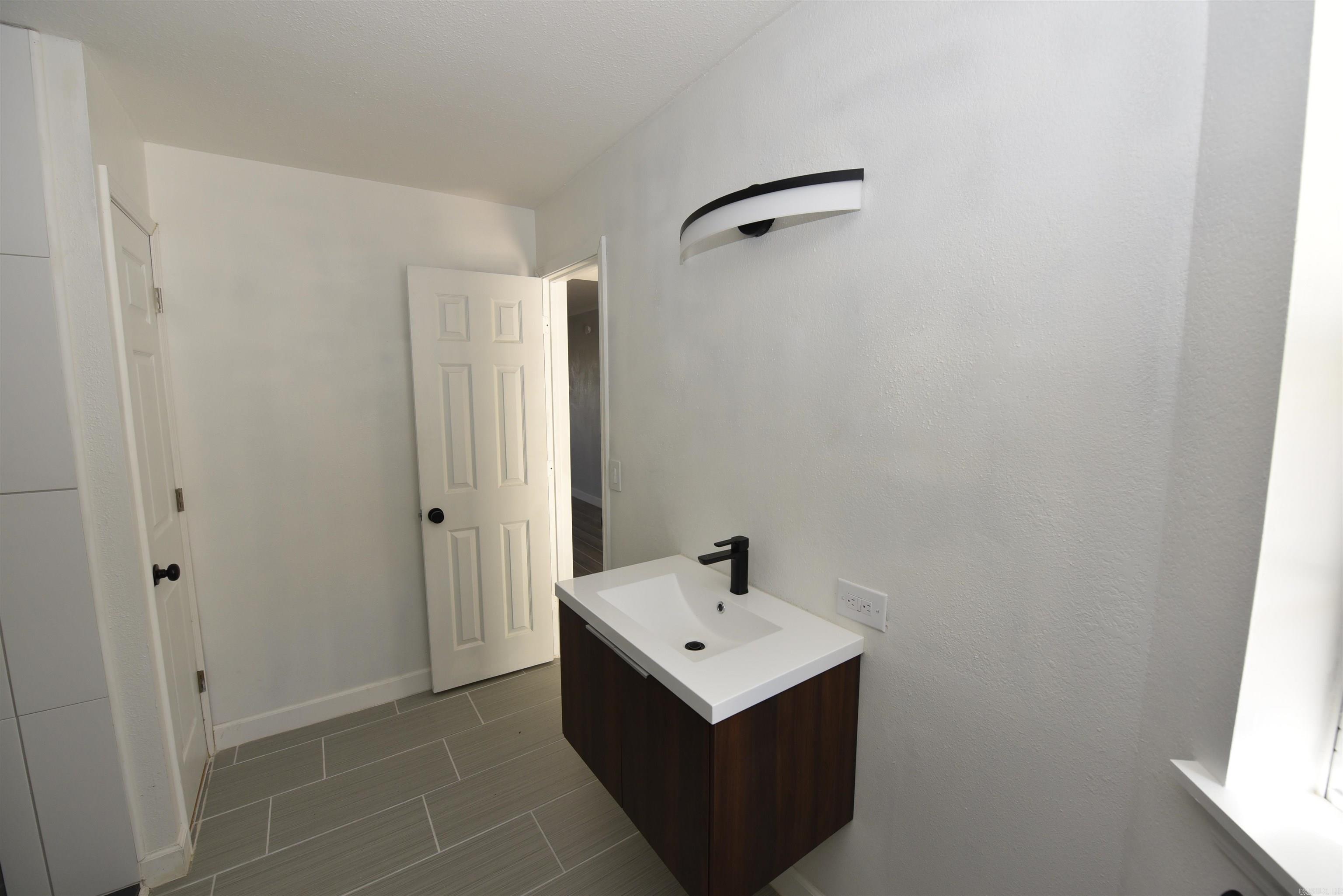 SUMMERHILL PLACE CONDOS - Residential