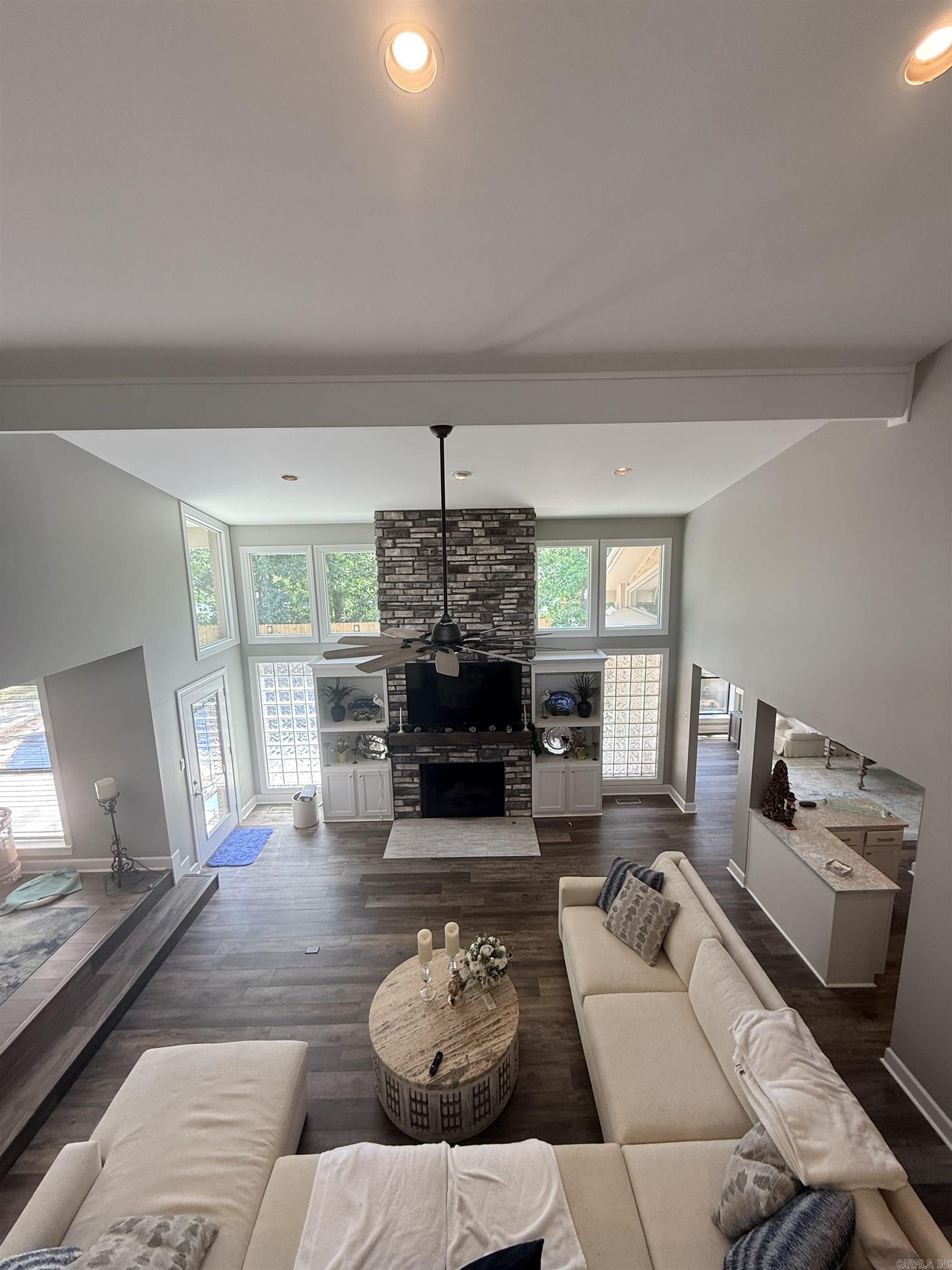 LONGLEA - Residential