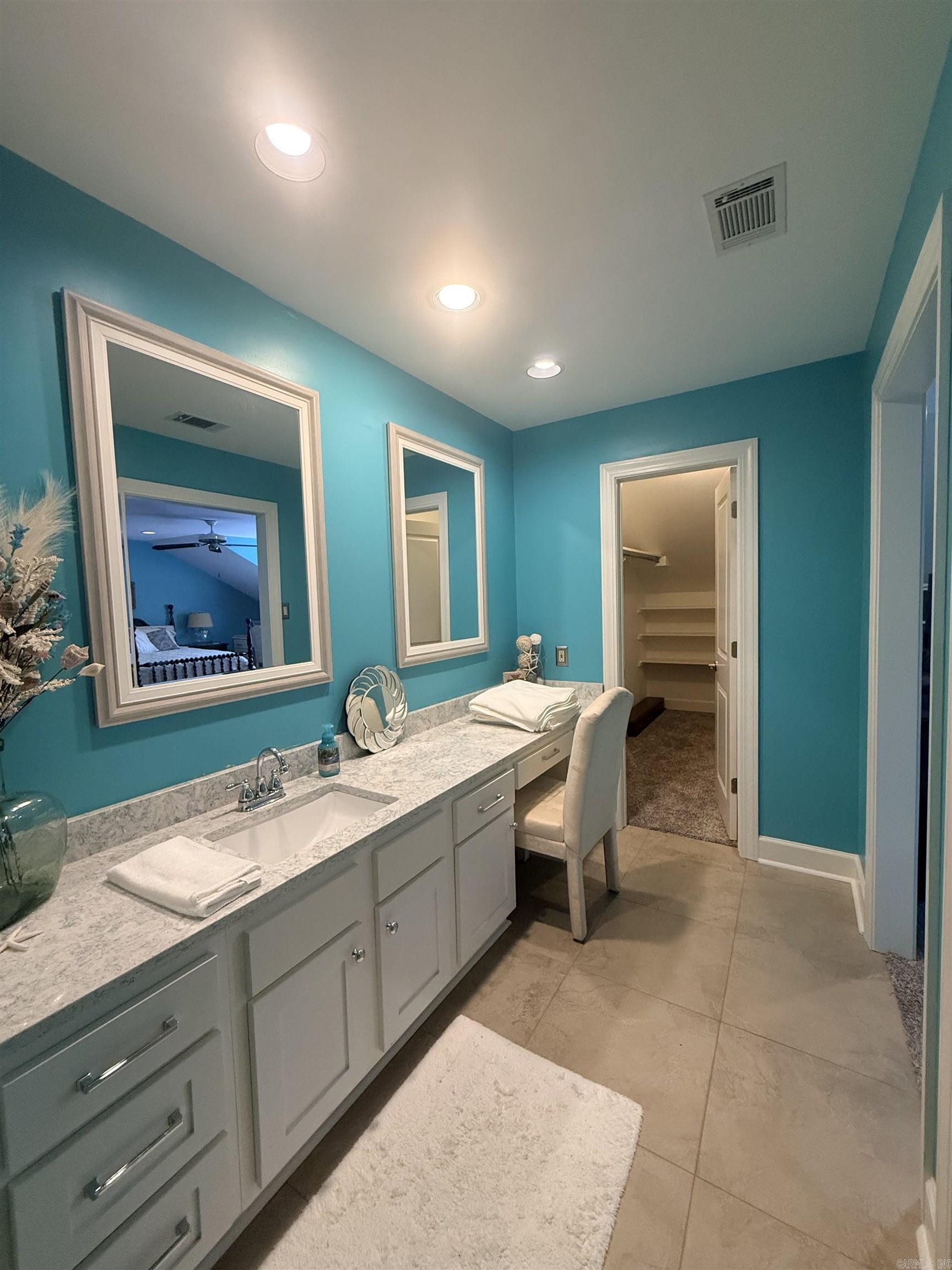 LONGLEA - Residential