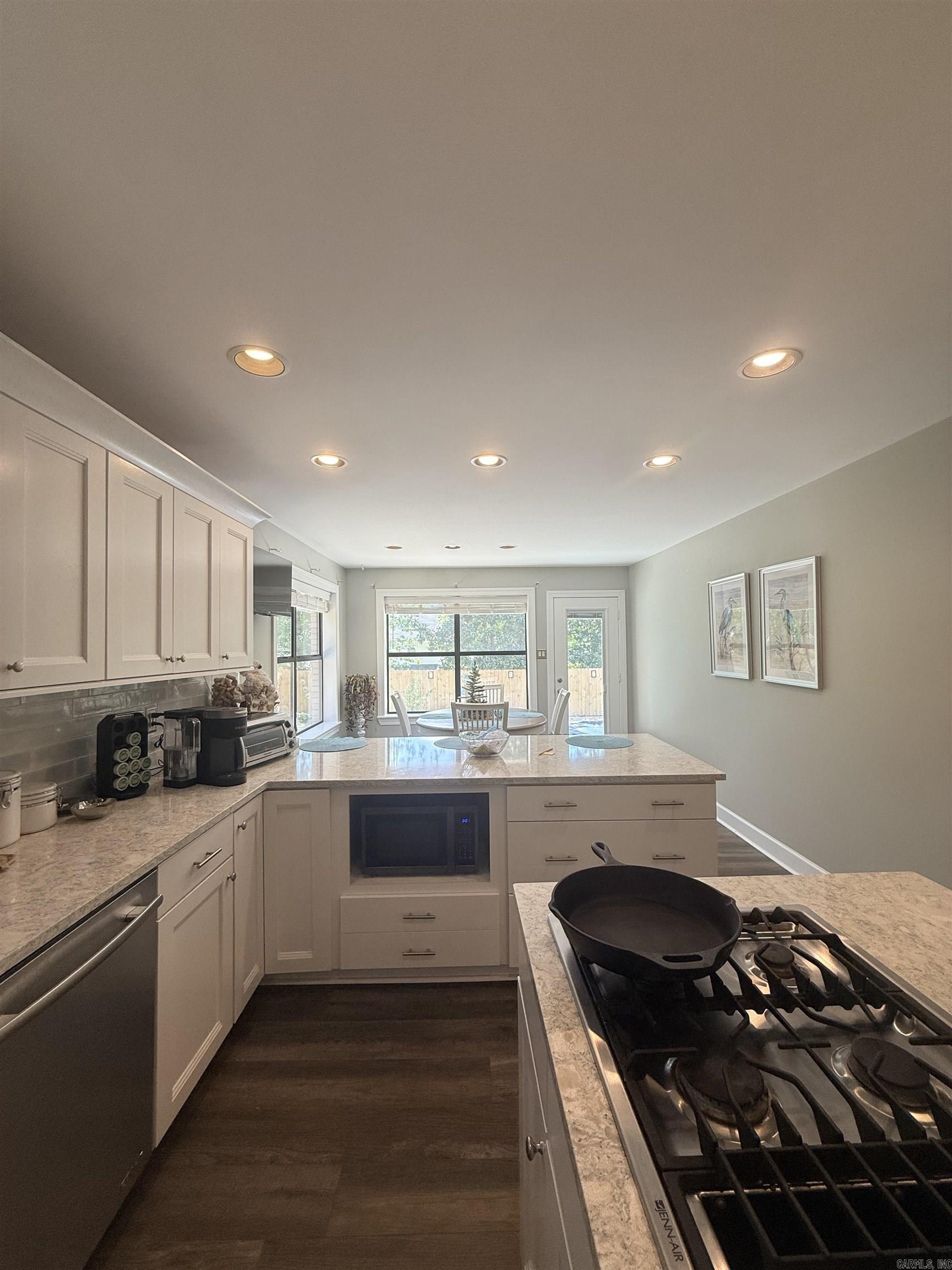 LONGLEA - Residential