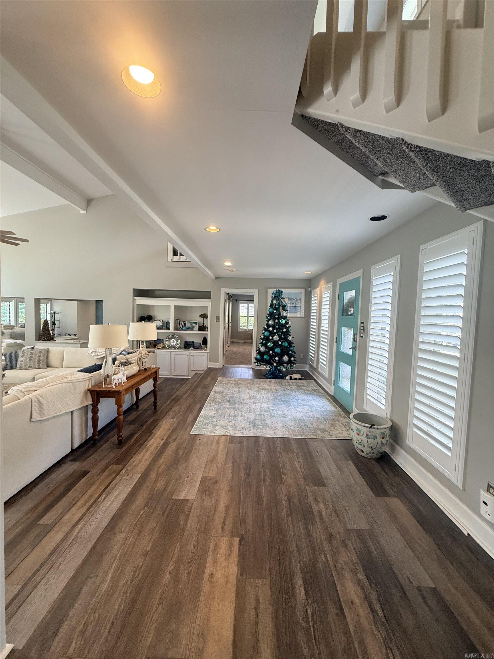 LONGLEA - Residential