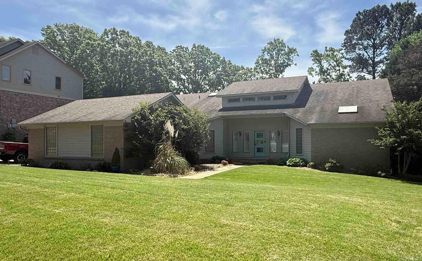 LONGLEA - Residential